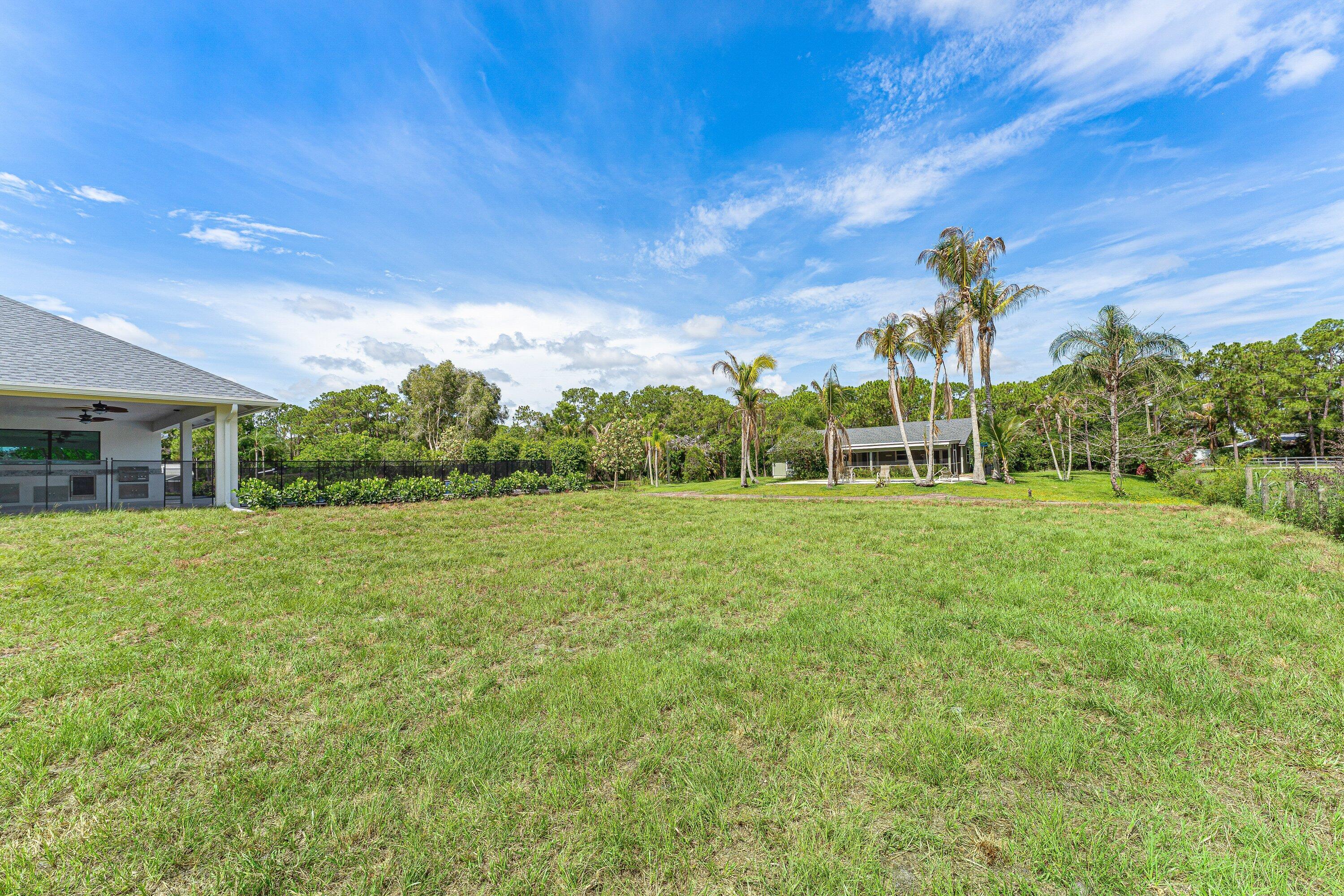 PALM BEACH COUNTRY ESTATES SEC - Residential