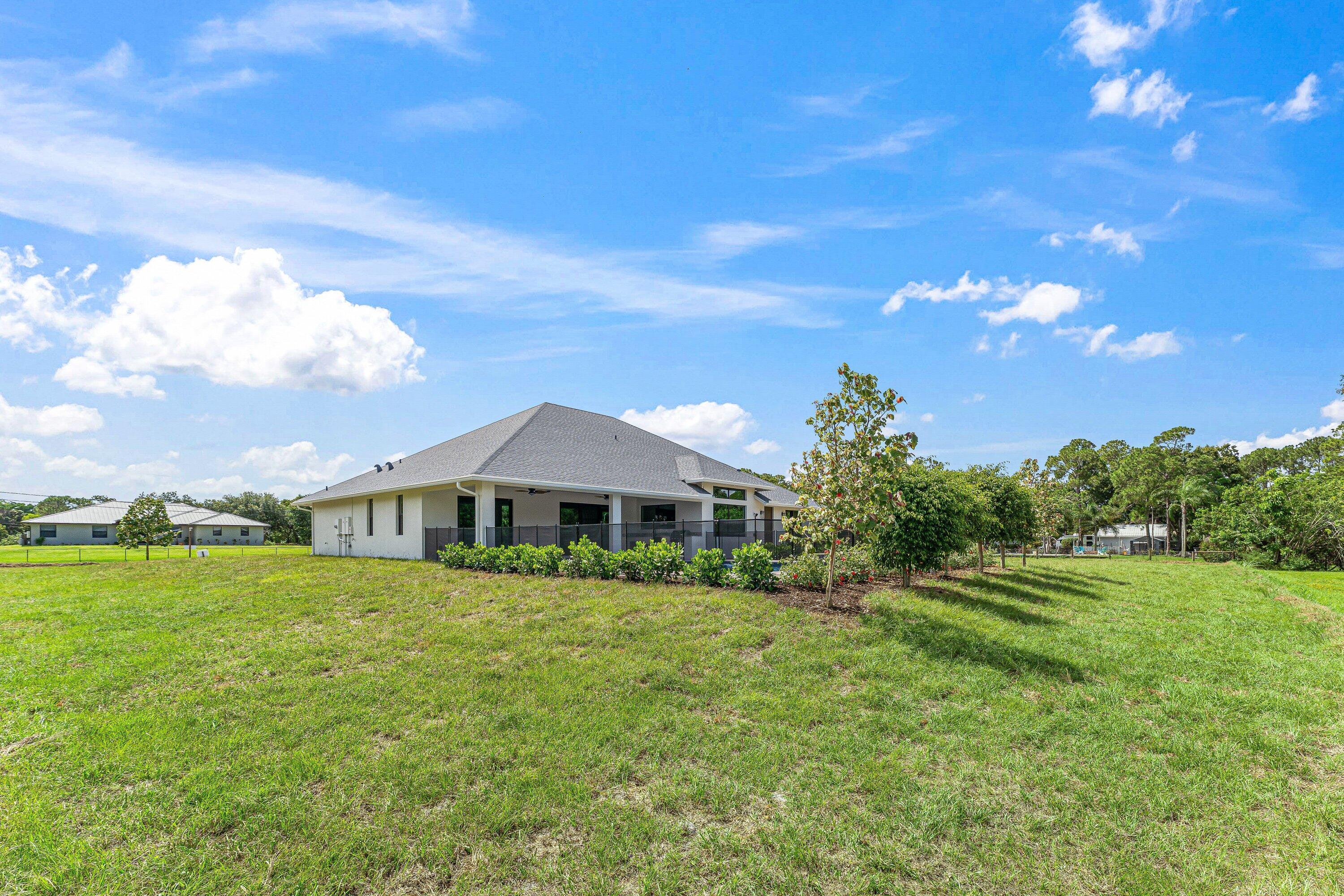 PALM BEACH COUNTRY ESTATES SEC - Residential