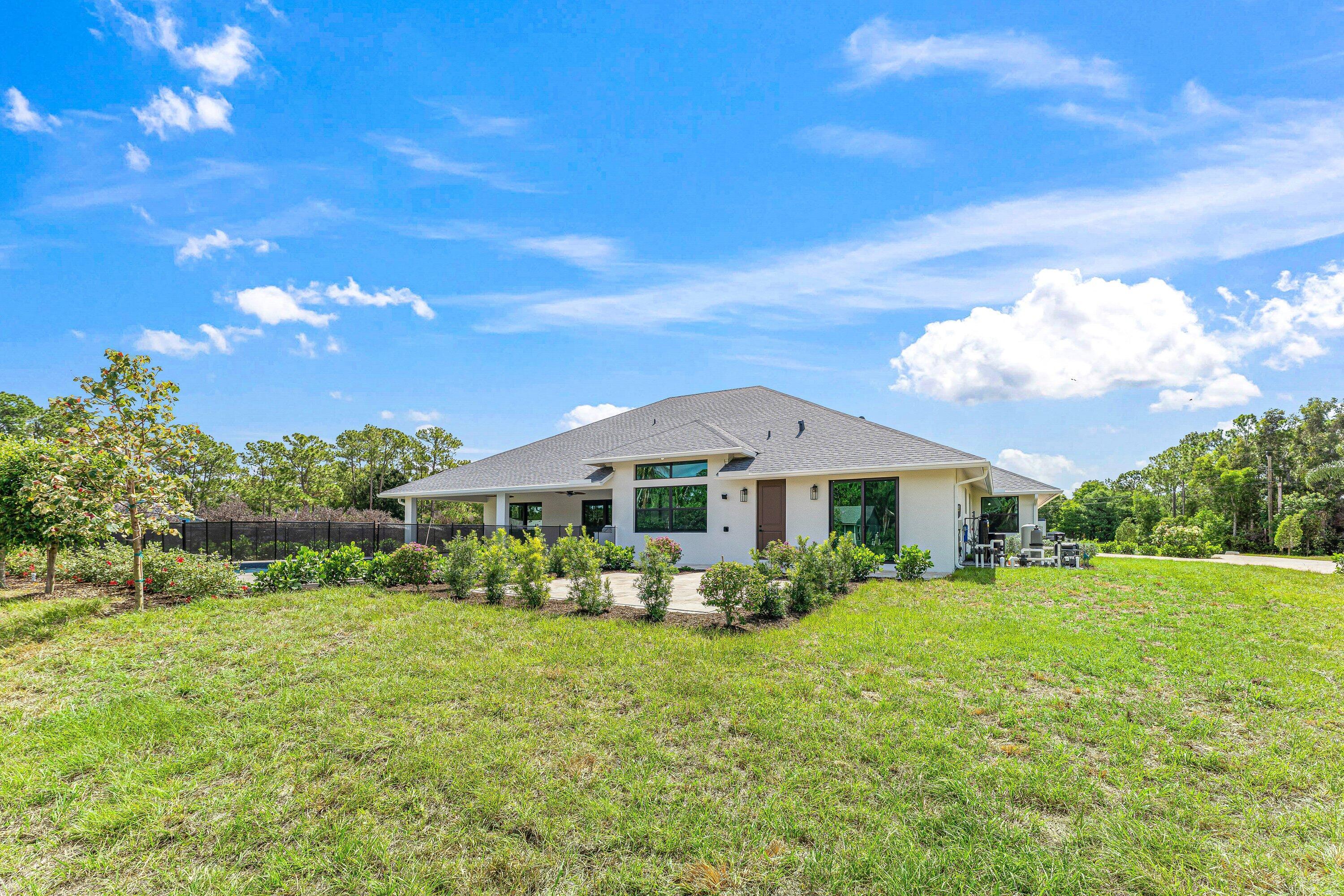 PALM BEACH COUNTRY ESTATES SEC - Residential