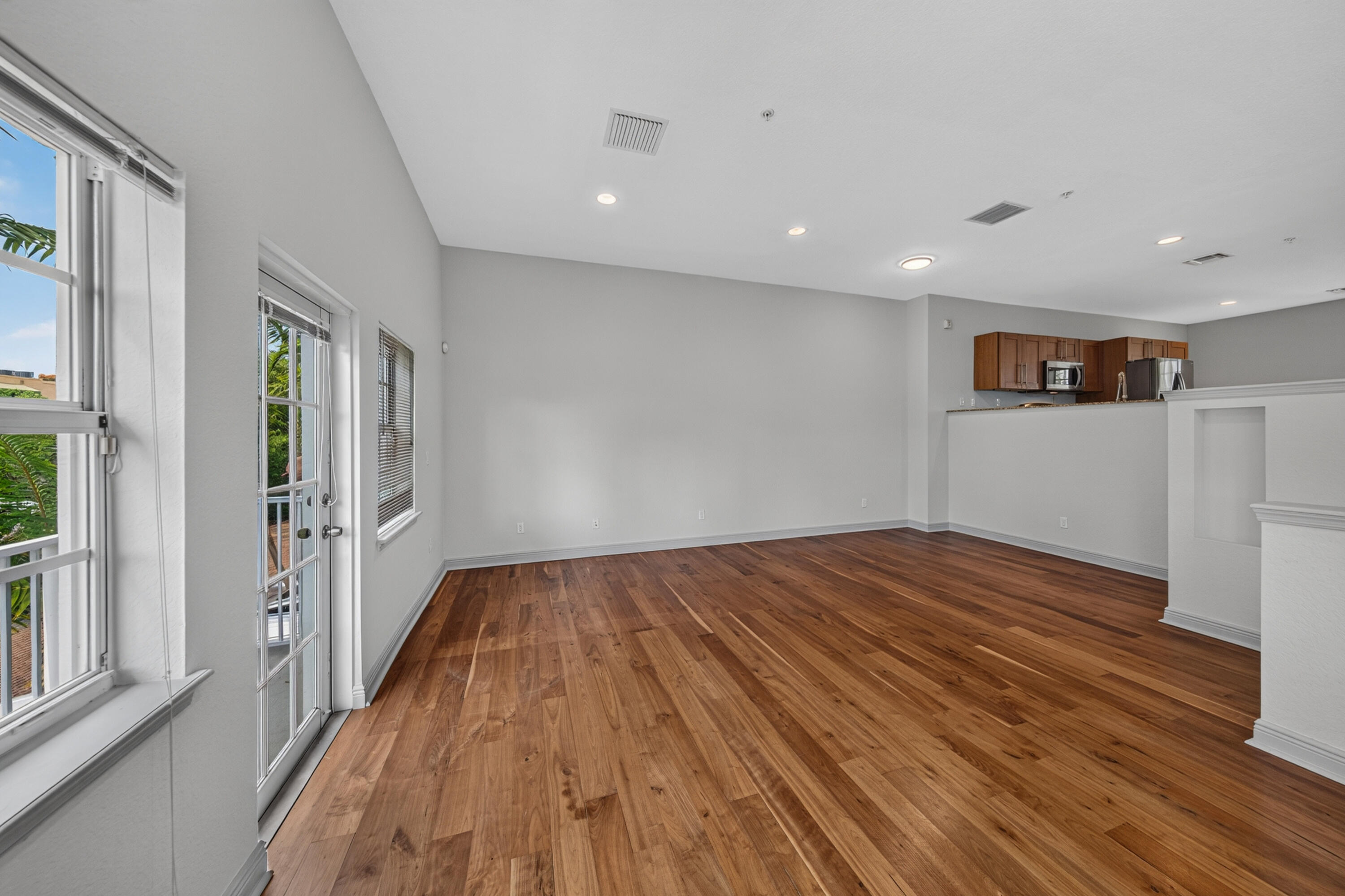 HIGHLAND ESTATES - Residential