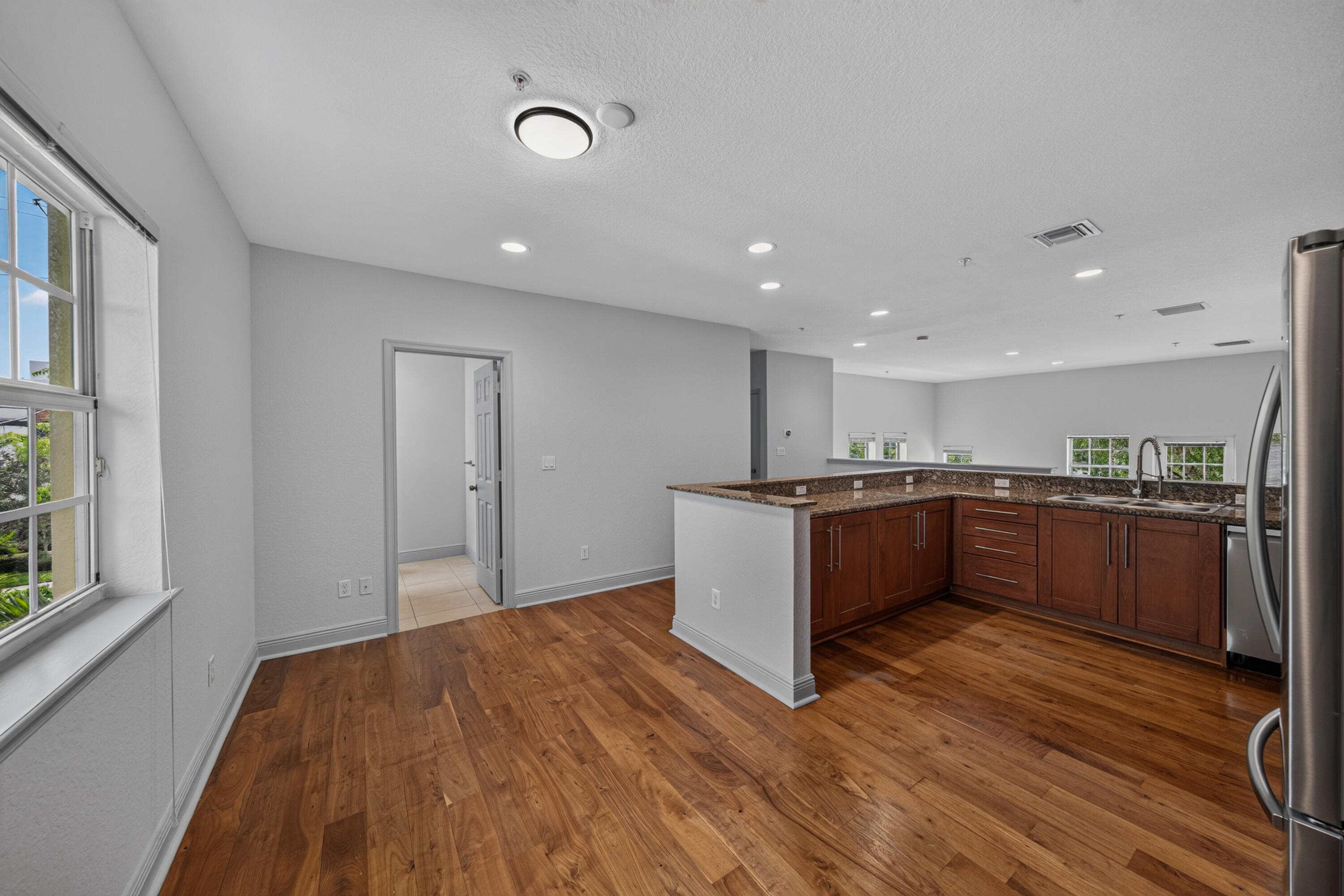 HIGHLAND ESTATES - Residential