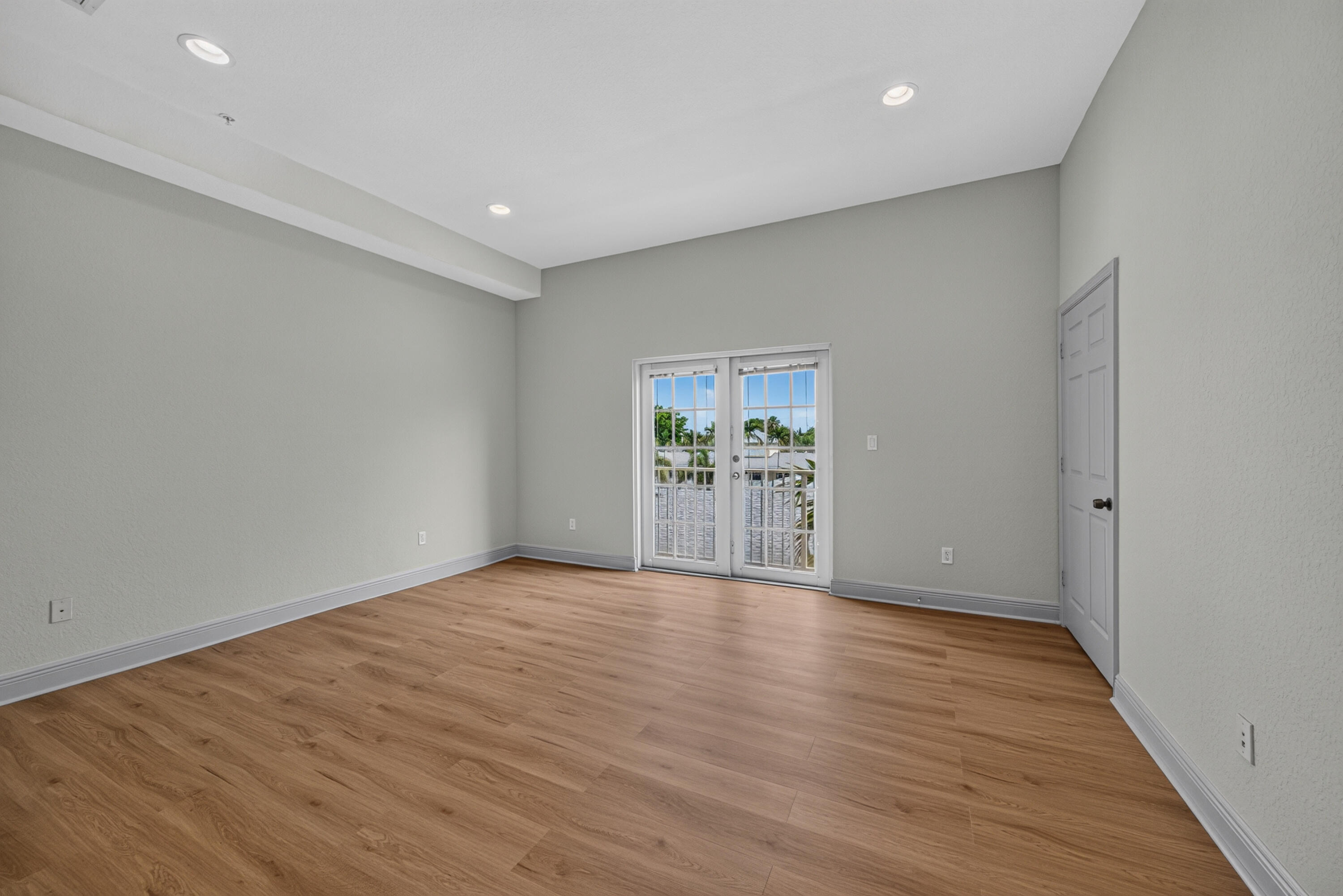 HIGHLAND ESTATES - Residential
