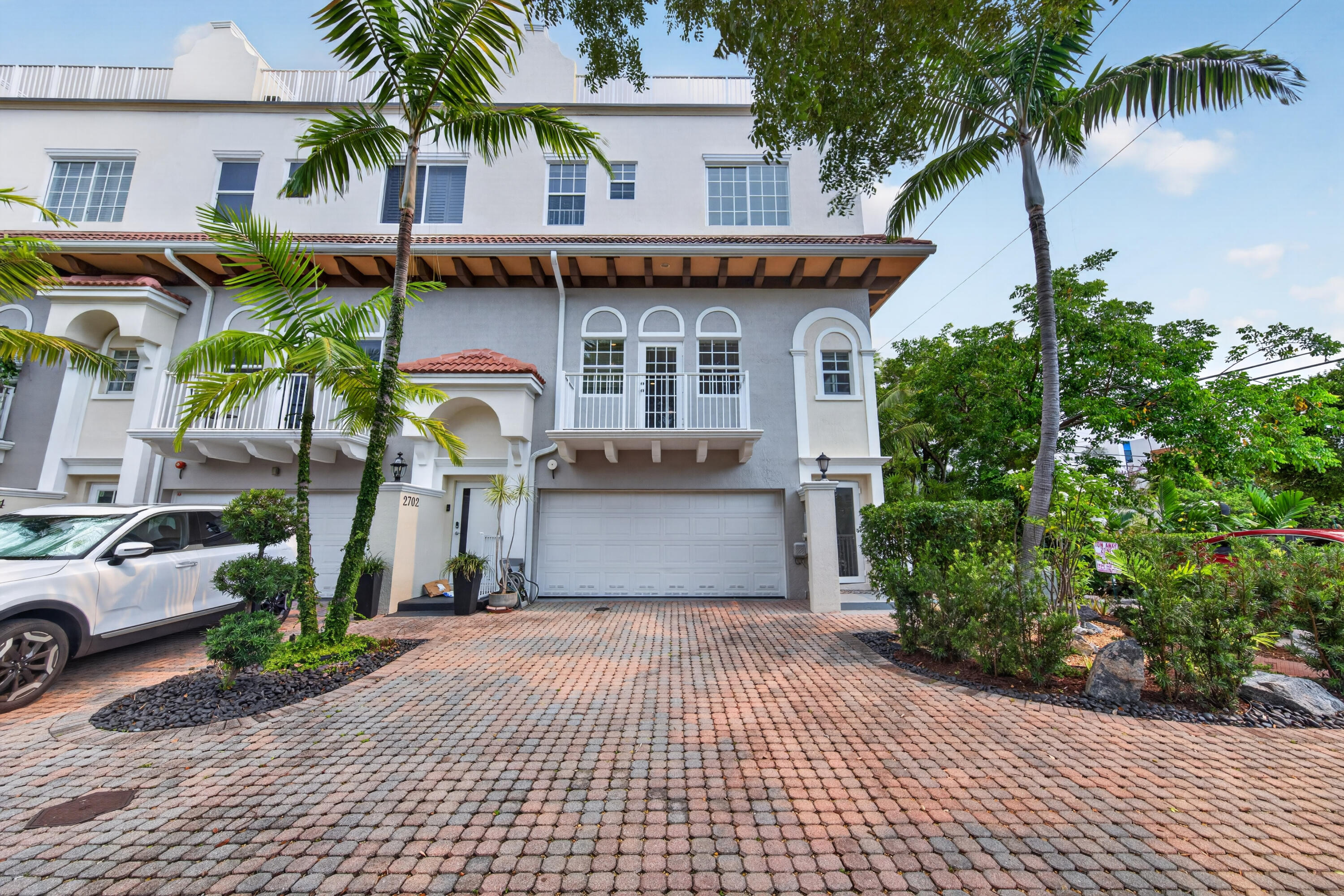 HIGHLAND ESTATES - Residential