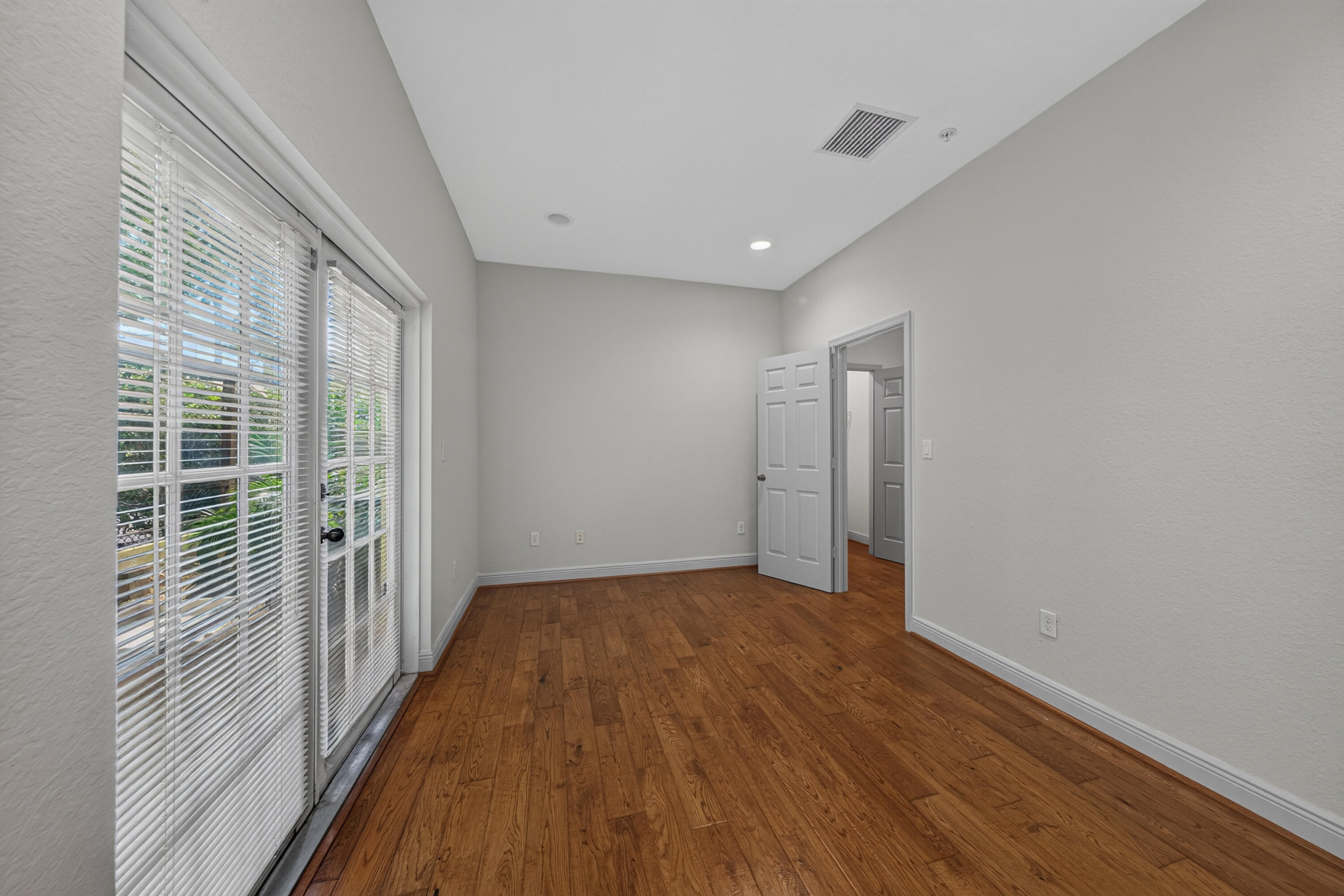HIGHLAND ESTATES - Residential