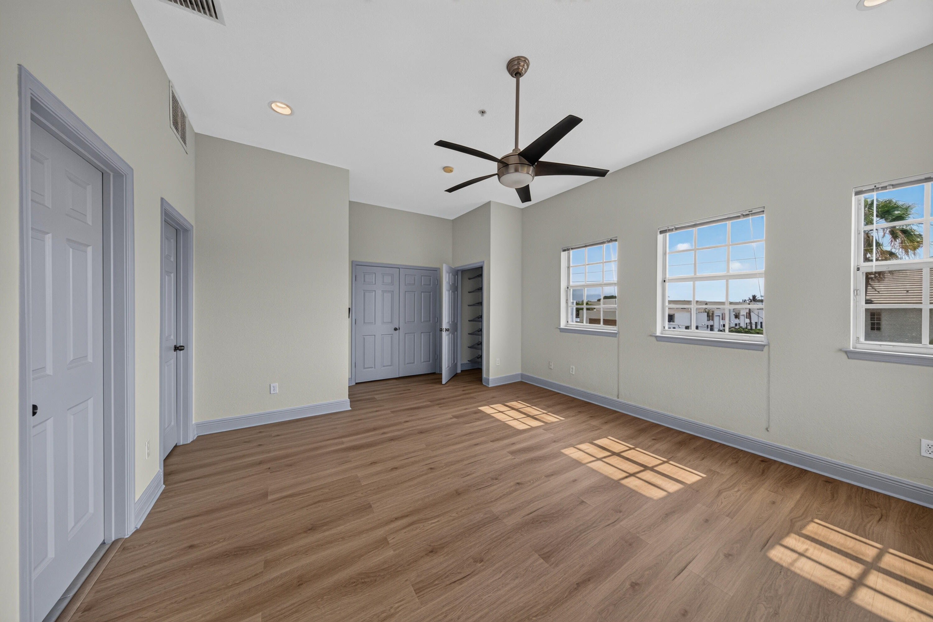 HIGHLAND ESTATES - Residential