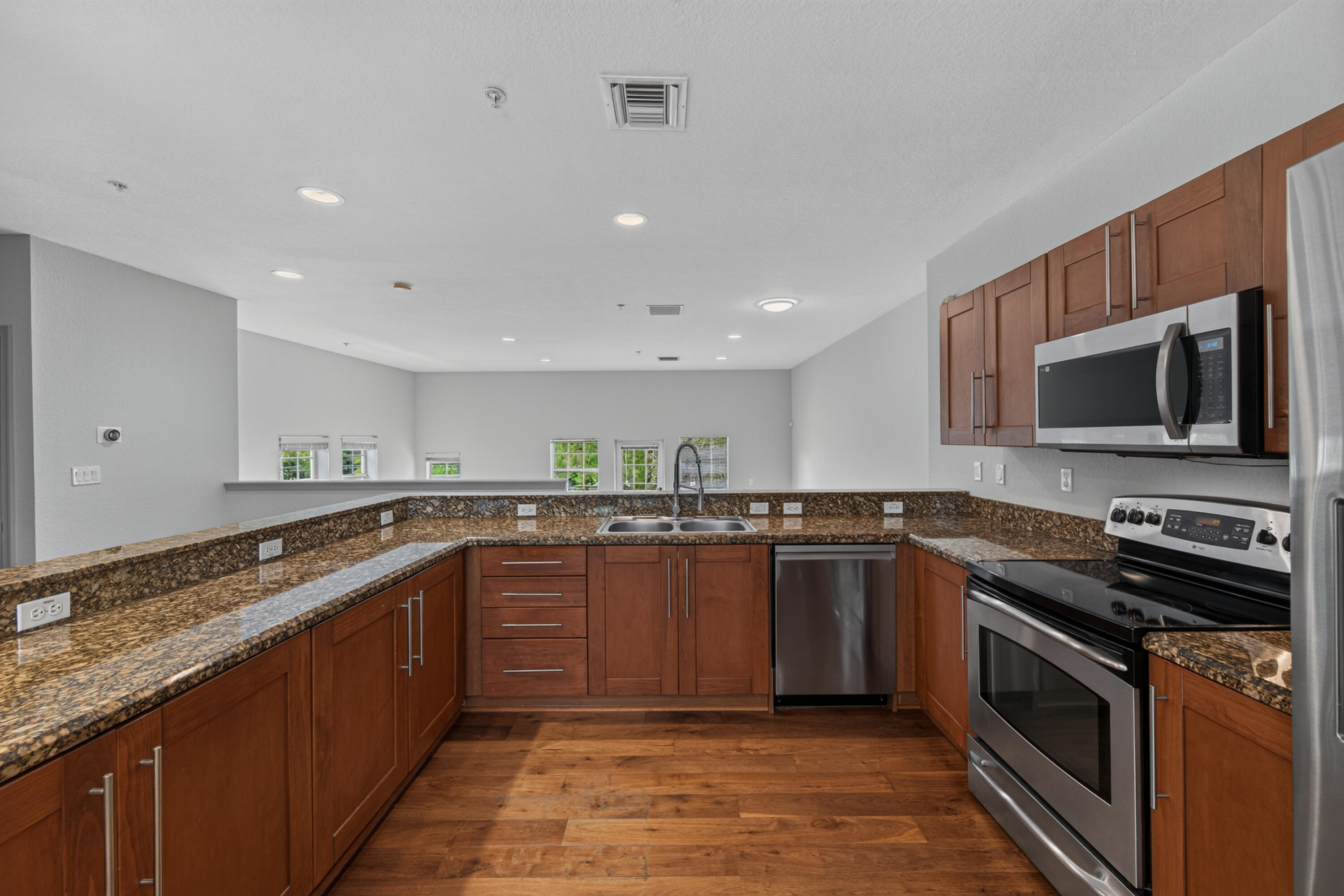 HIGHLAND ESTATES - Residential