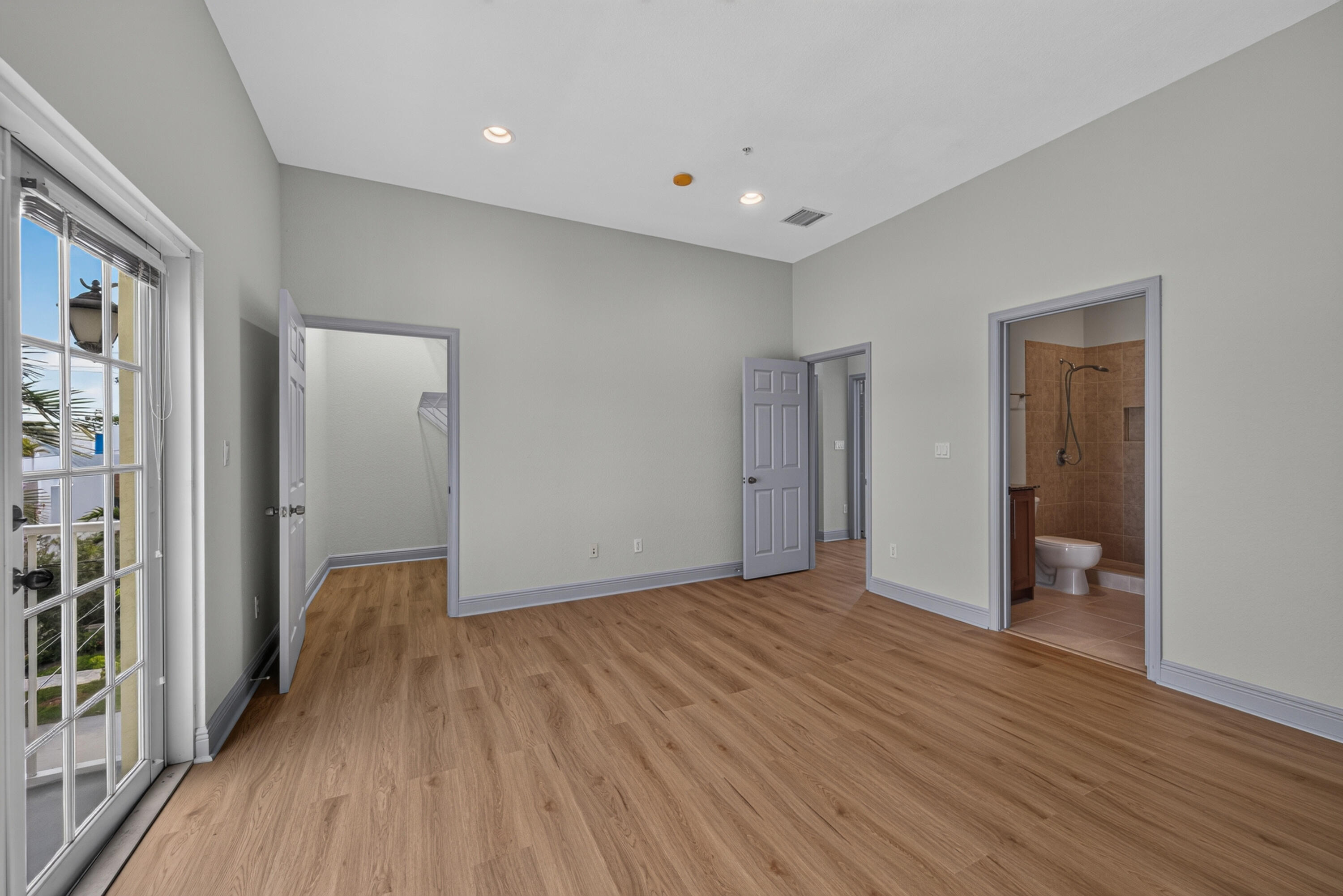 HIGHLAND ESTATES - Residential