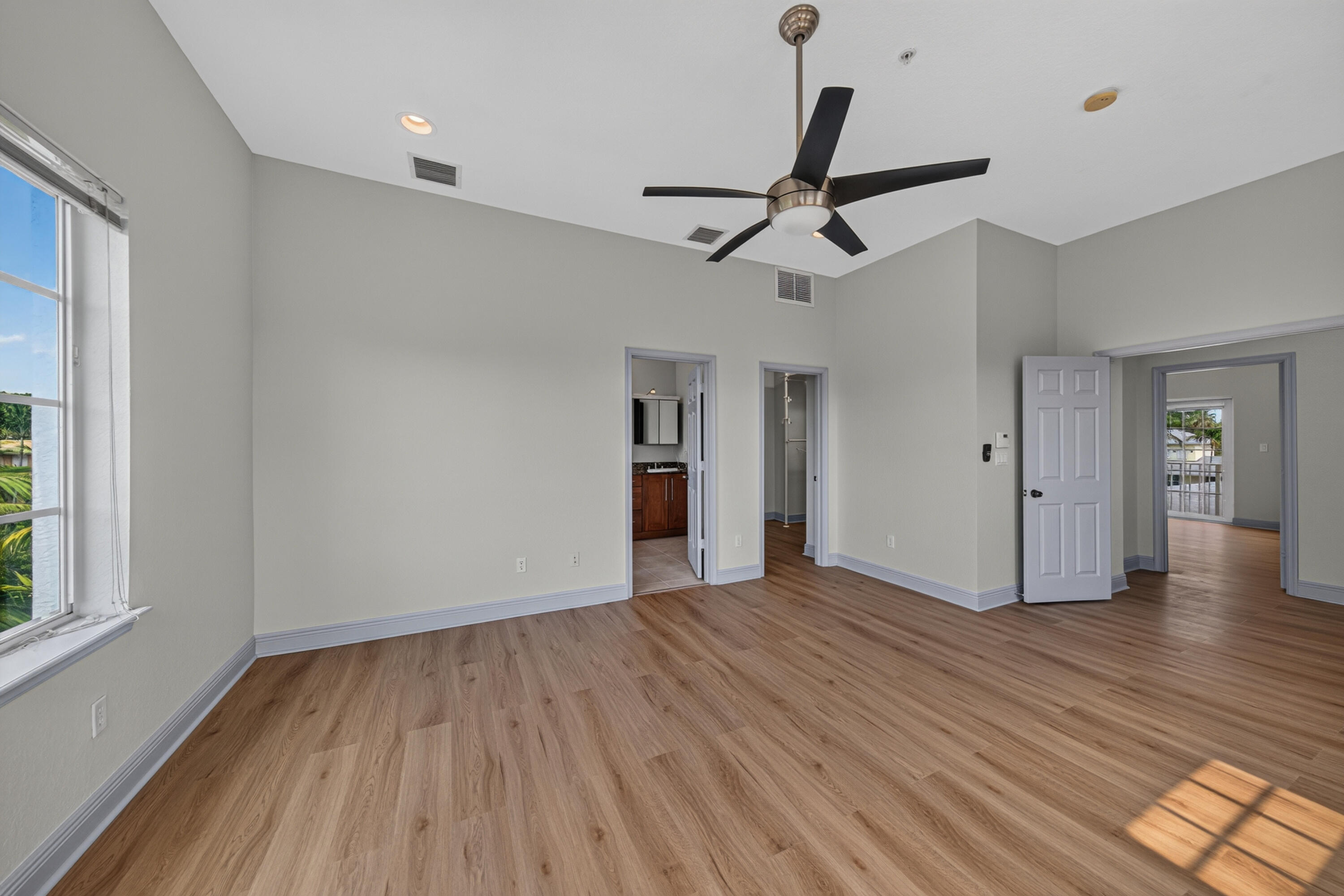 HIGHLAND ESTATES - Residential