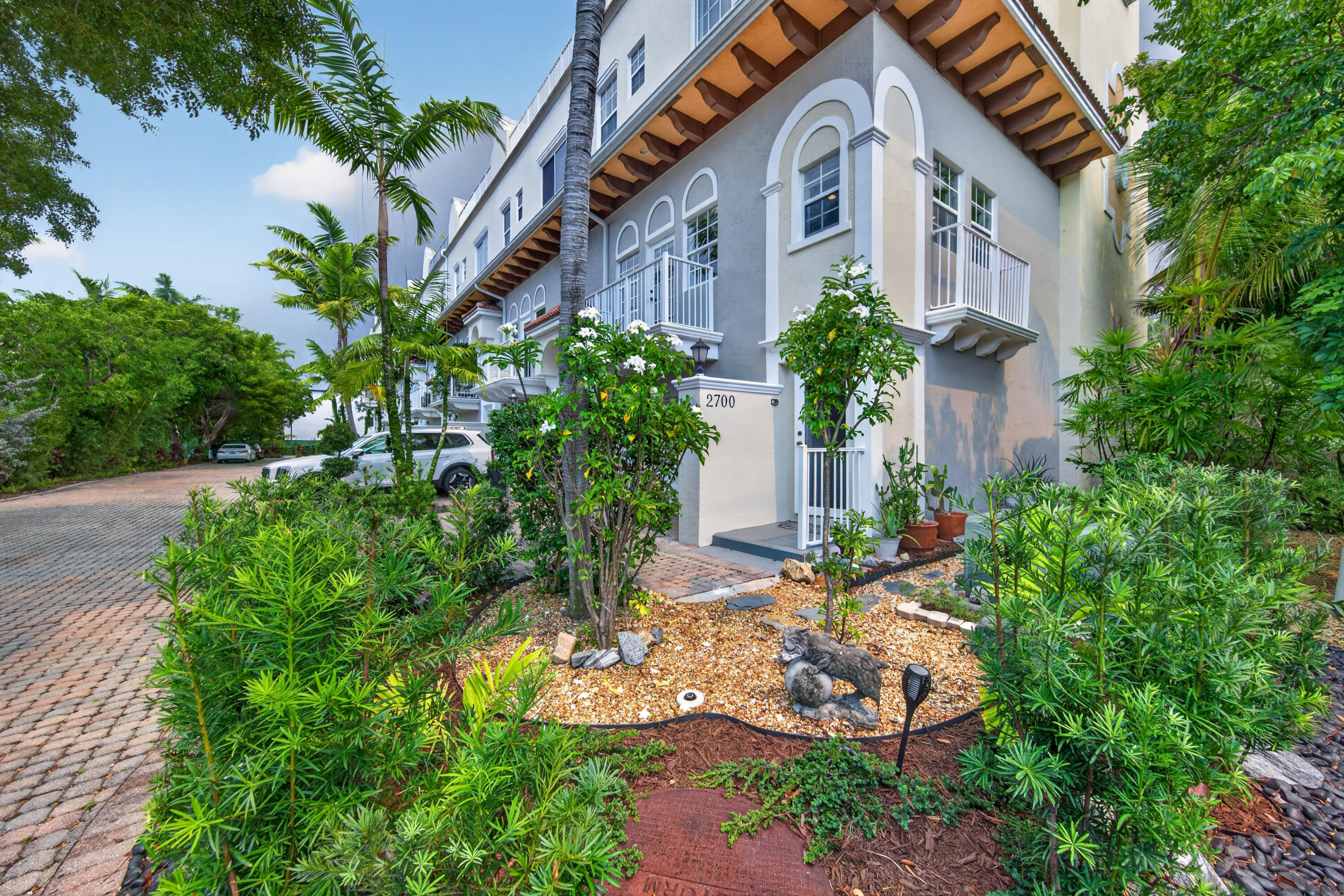HIGHLAND ESTATES - Residential