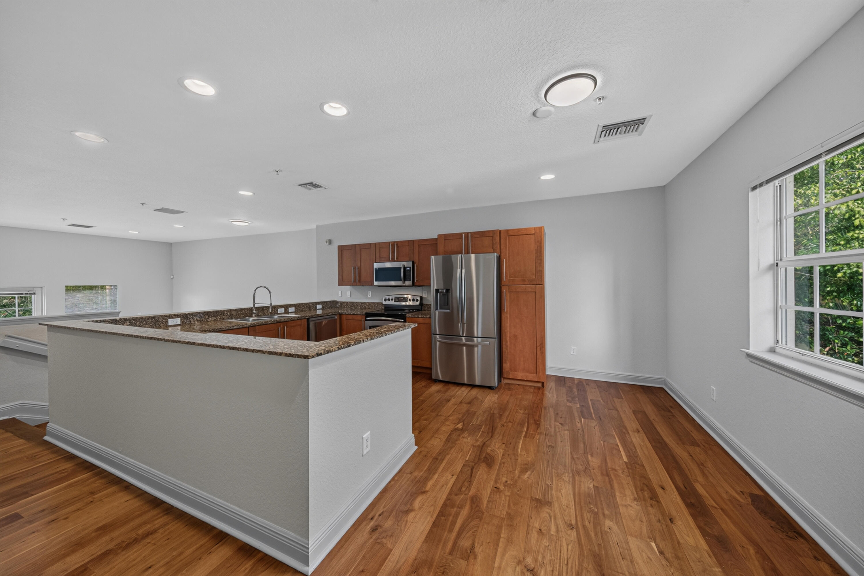 HIGHLAND ESTATES - Residential
