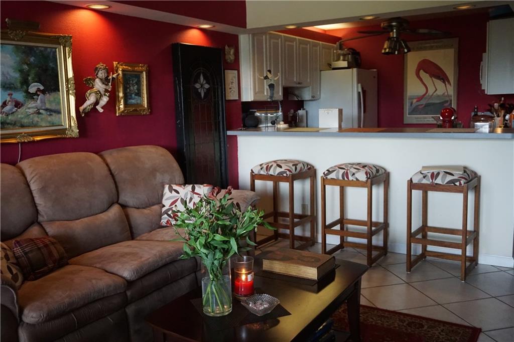 Drake Tower Condominium - Residential