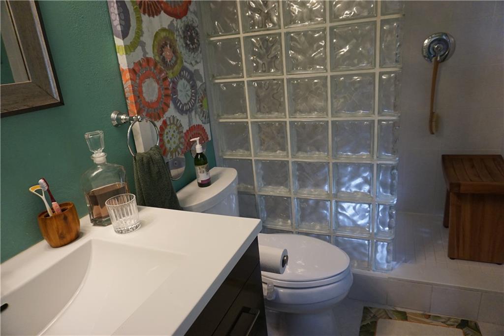 Drake Tower Condominium - Residential