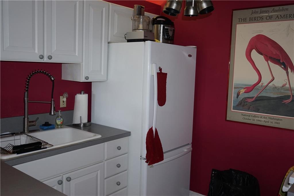 Drake Tower Condominium - Residential