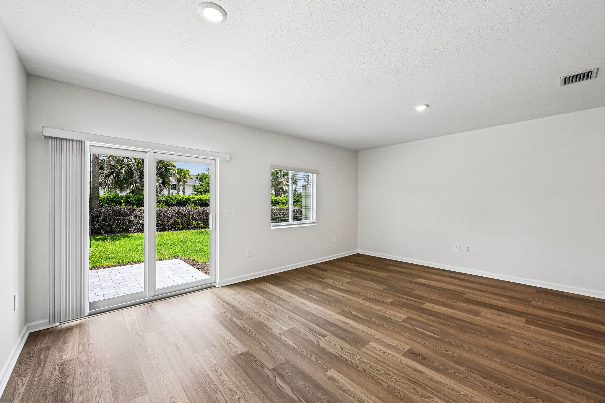 Central Park - Residential