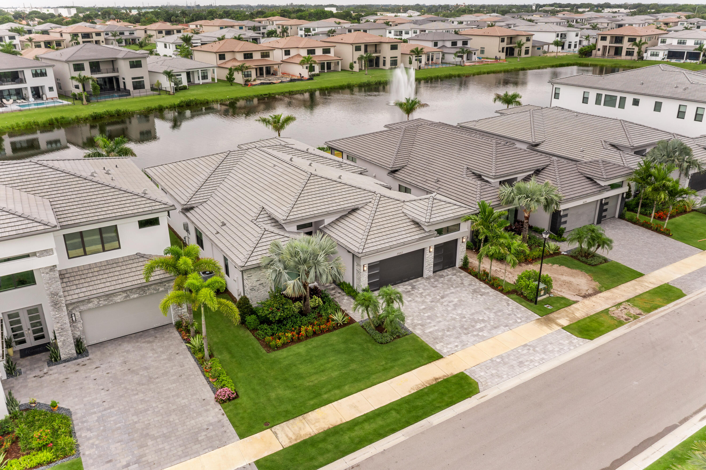 JOHNS WEST PUD - Residential Lease
