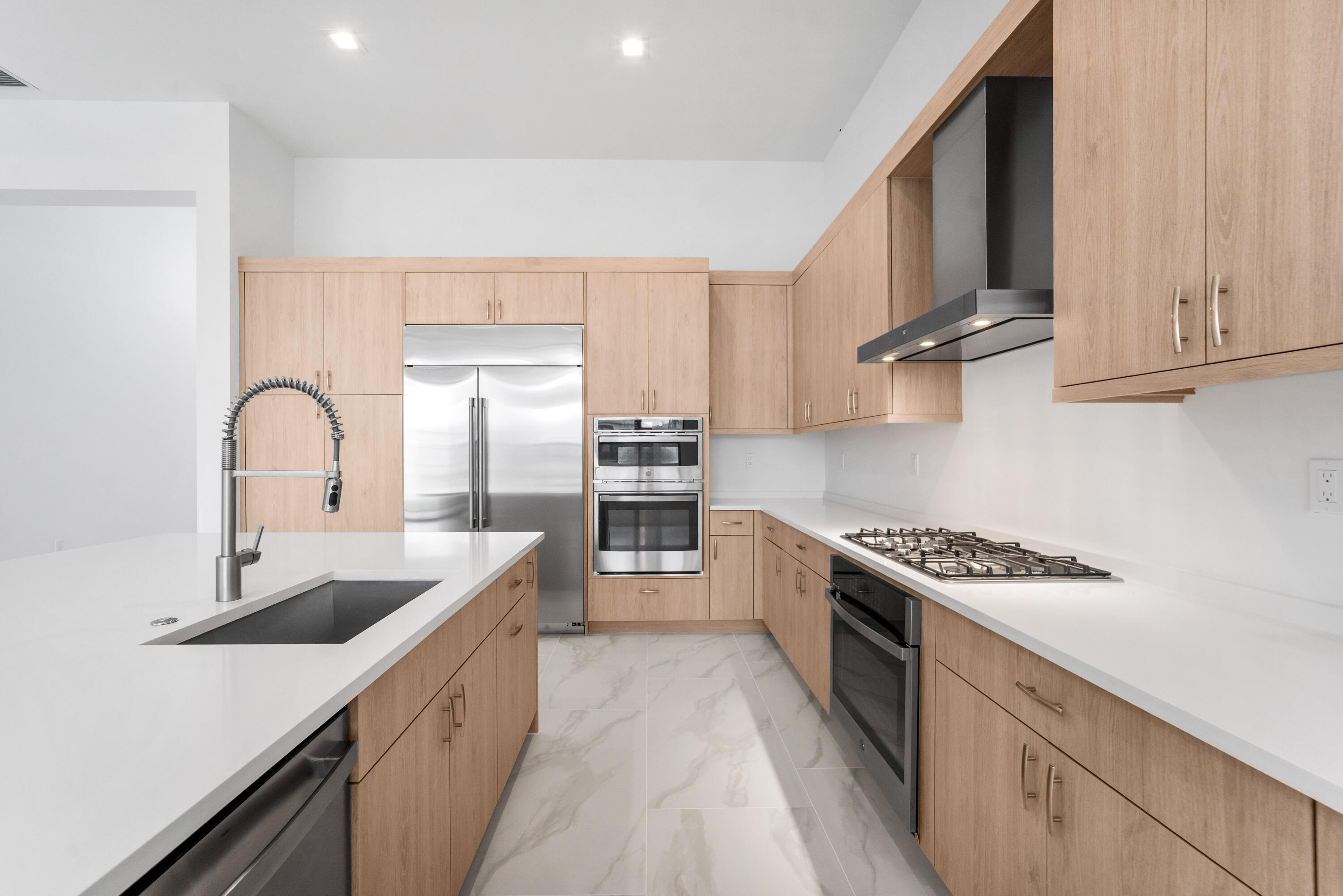 JOHNS WEST PUD - Residential Lease
