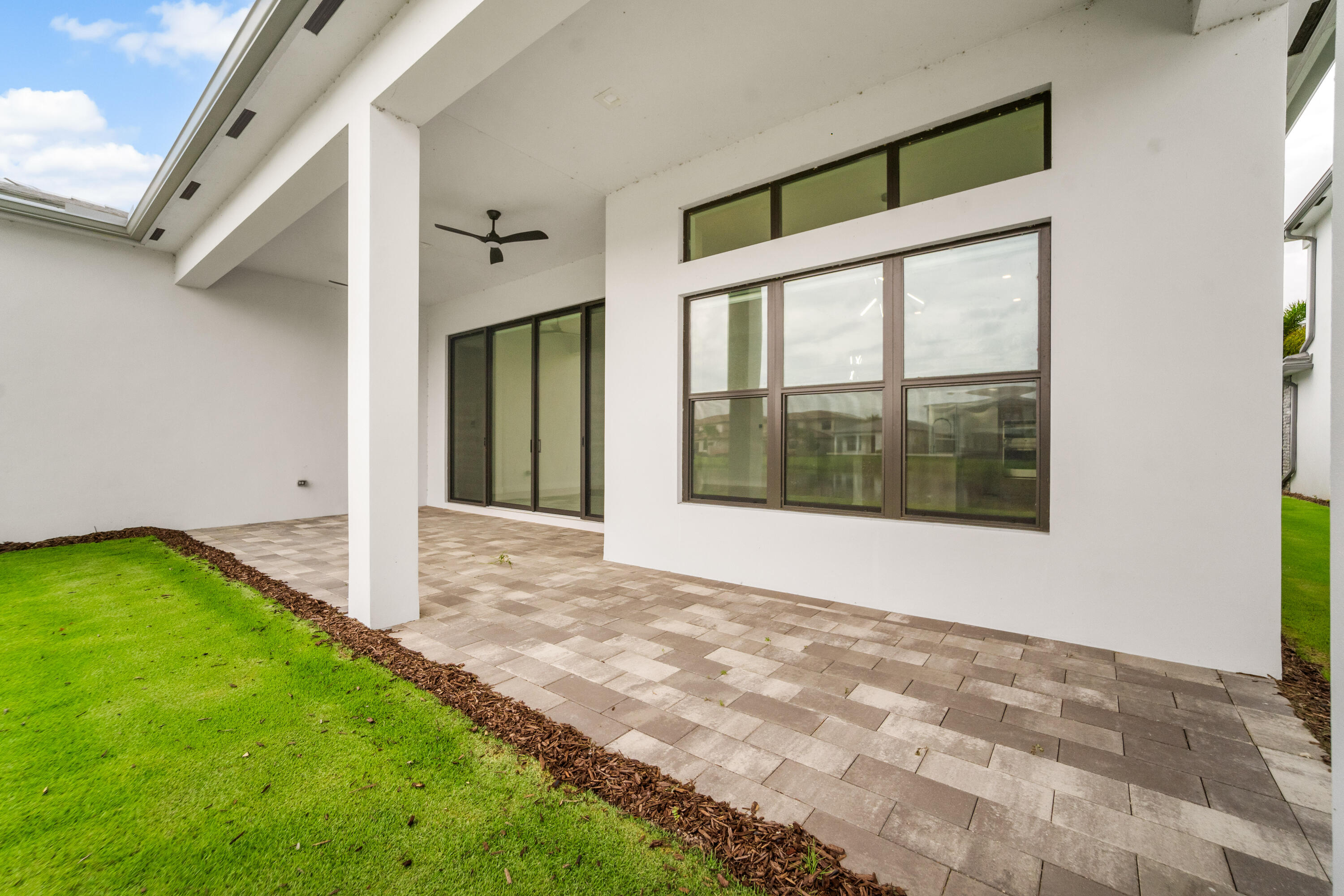 JOHNS WEST PUD - Residential Lease