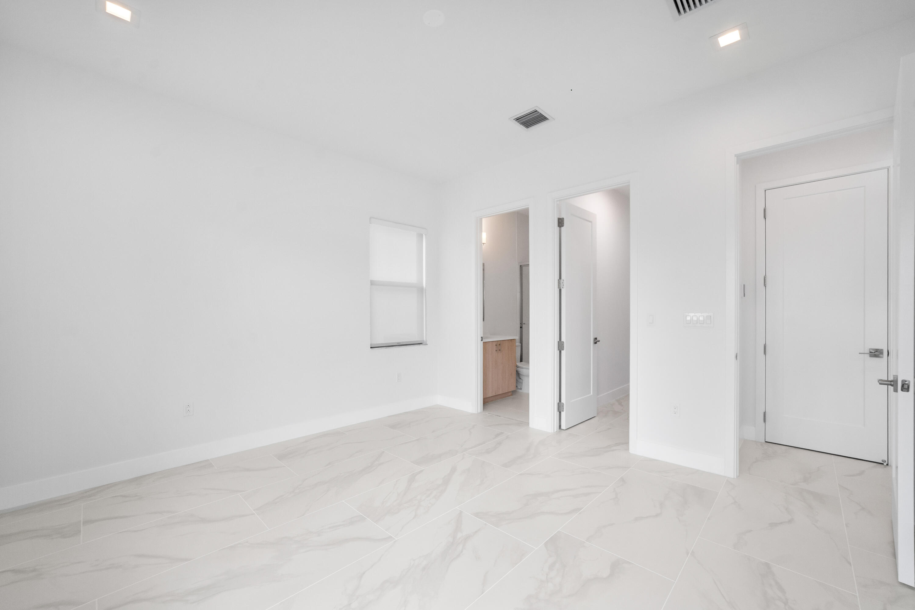 JOHNS WEST PUD - Residential Lease