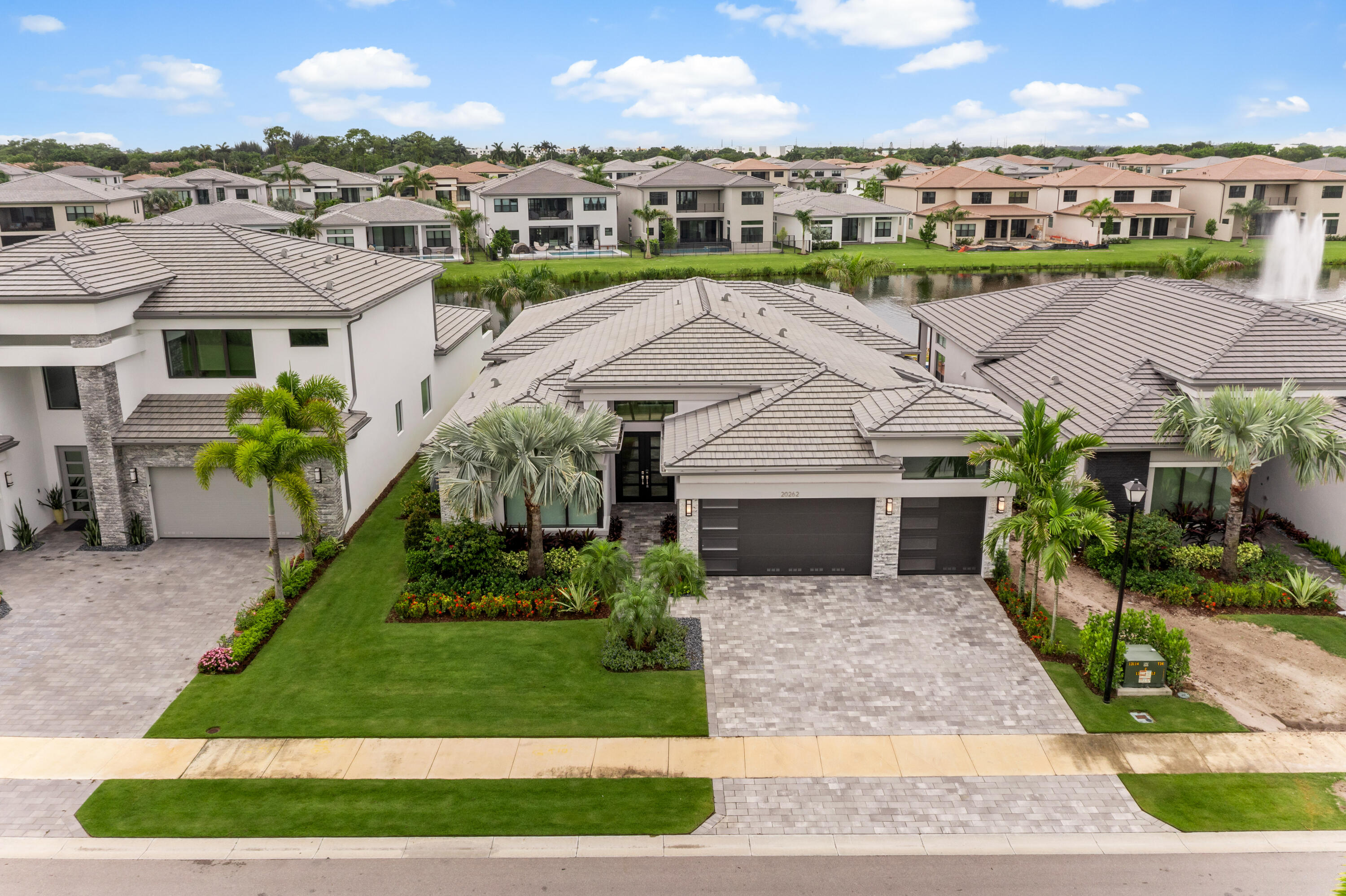 JOHNS WEST PUD - Residential Lease