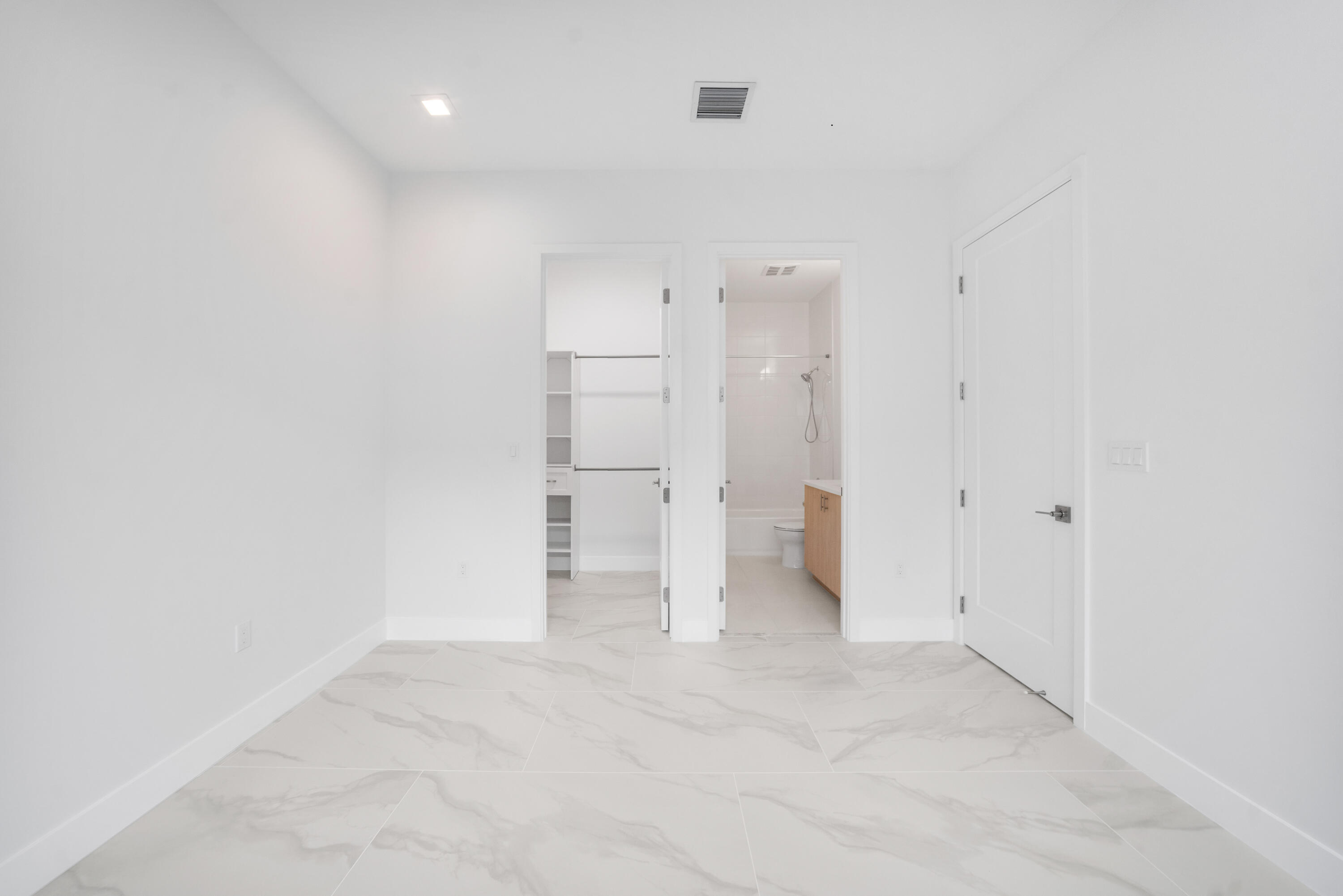 JOHNS WEST PUD - Residential Lease