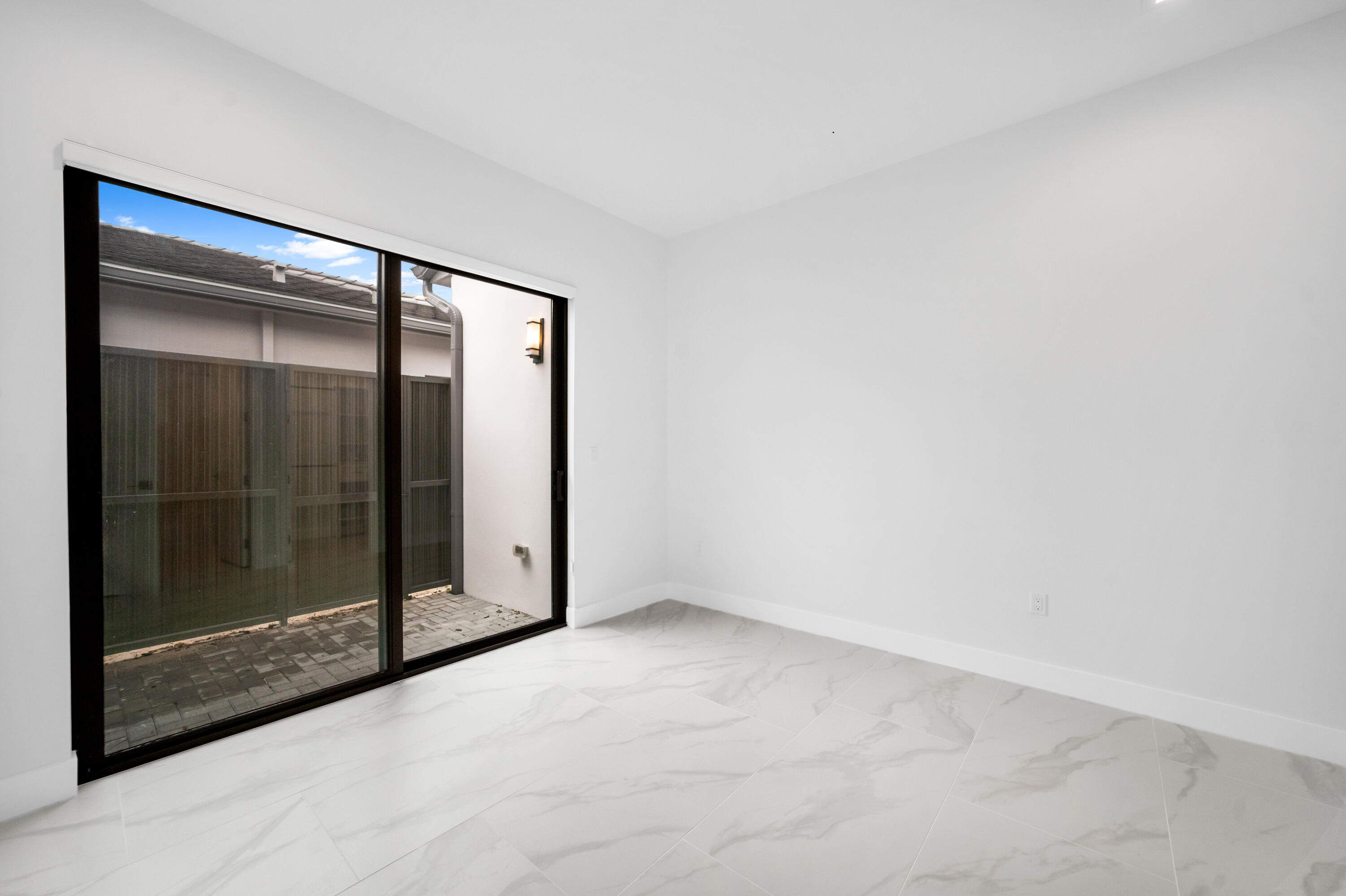 JOHNS WEST PUD - Residential Lease