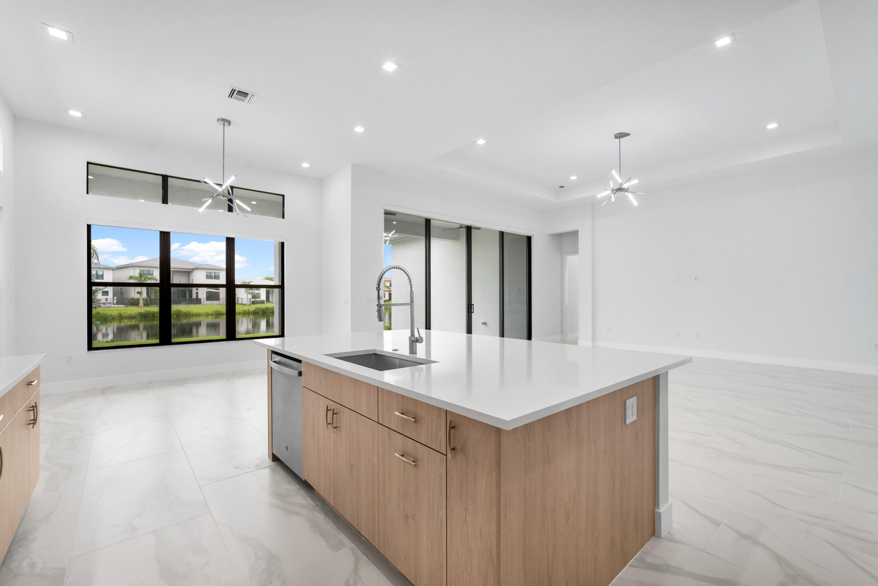 JOHNS WEST PUD - Residential Lease