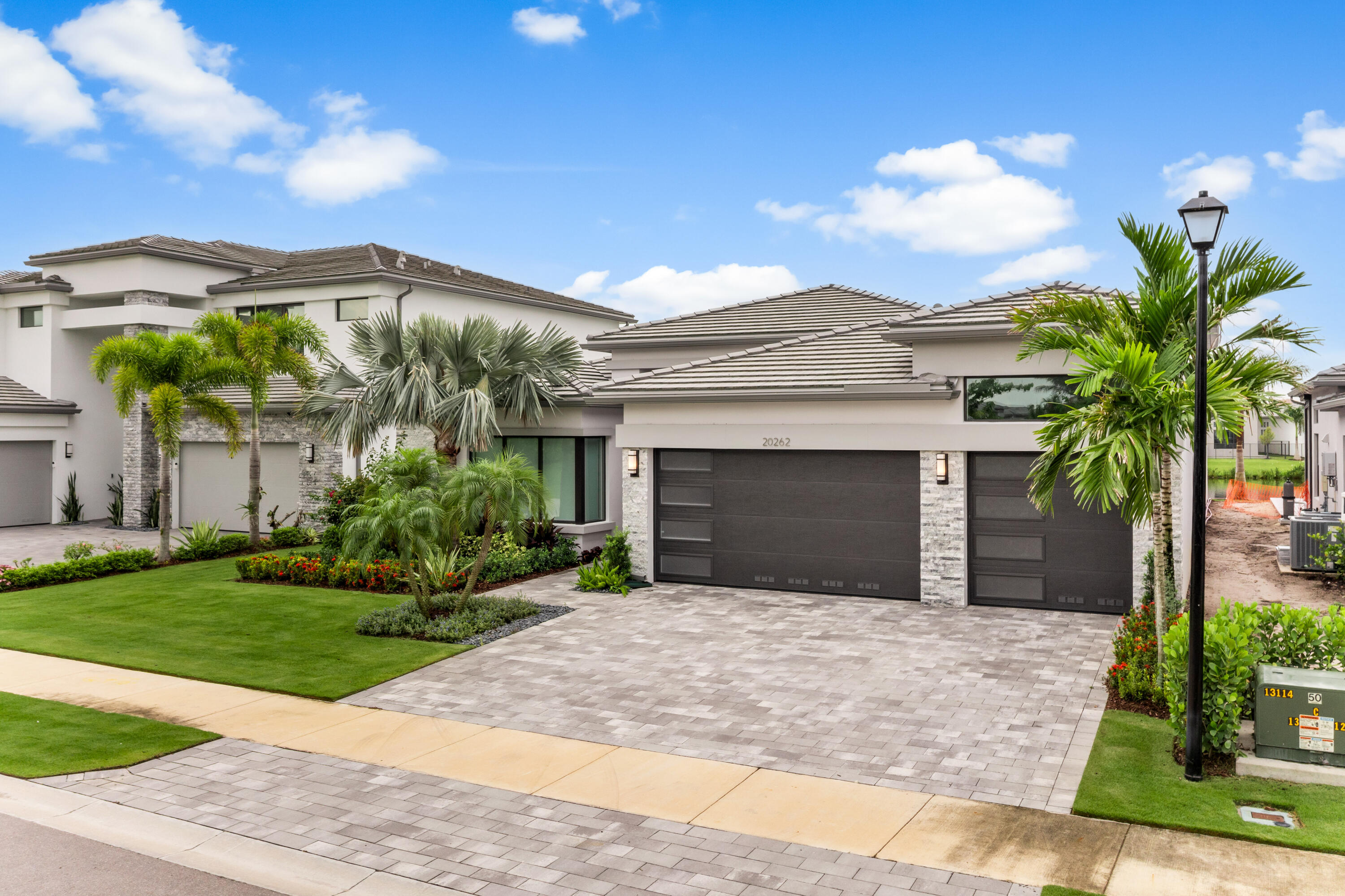 JOHNS WEST PUD - Residential Lease