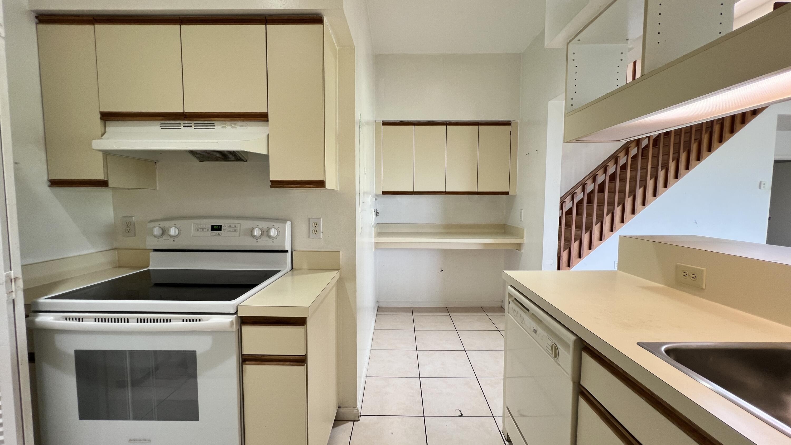 SABAL LAKE WEST OF BOCA WEST CONDO - Residential