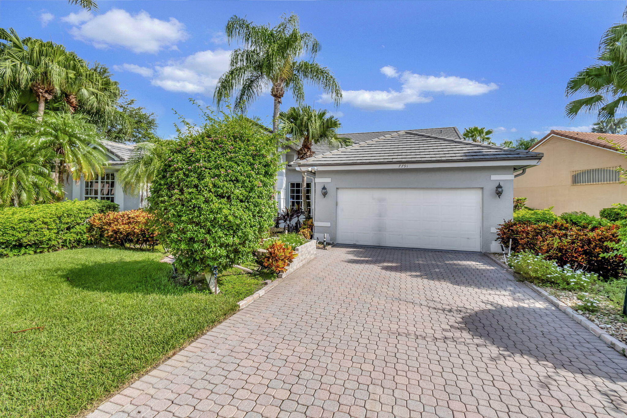 ABERDEEN ESTATES - Residential