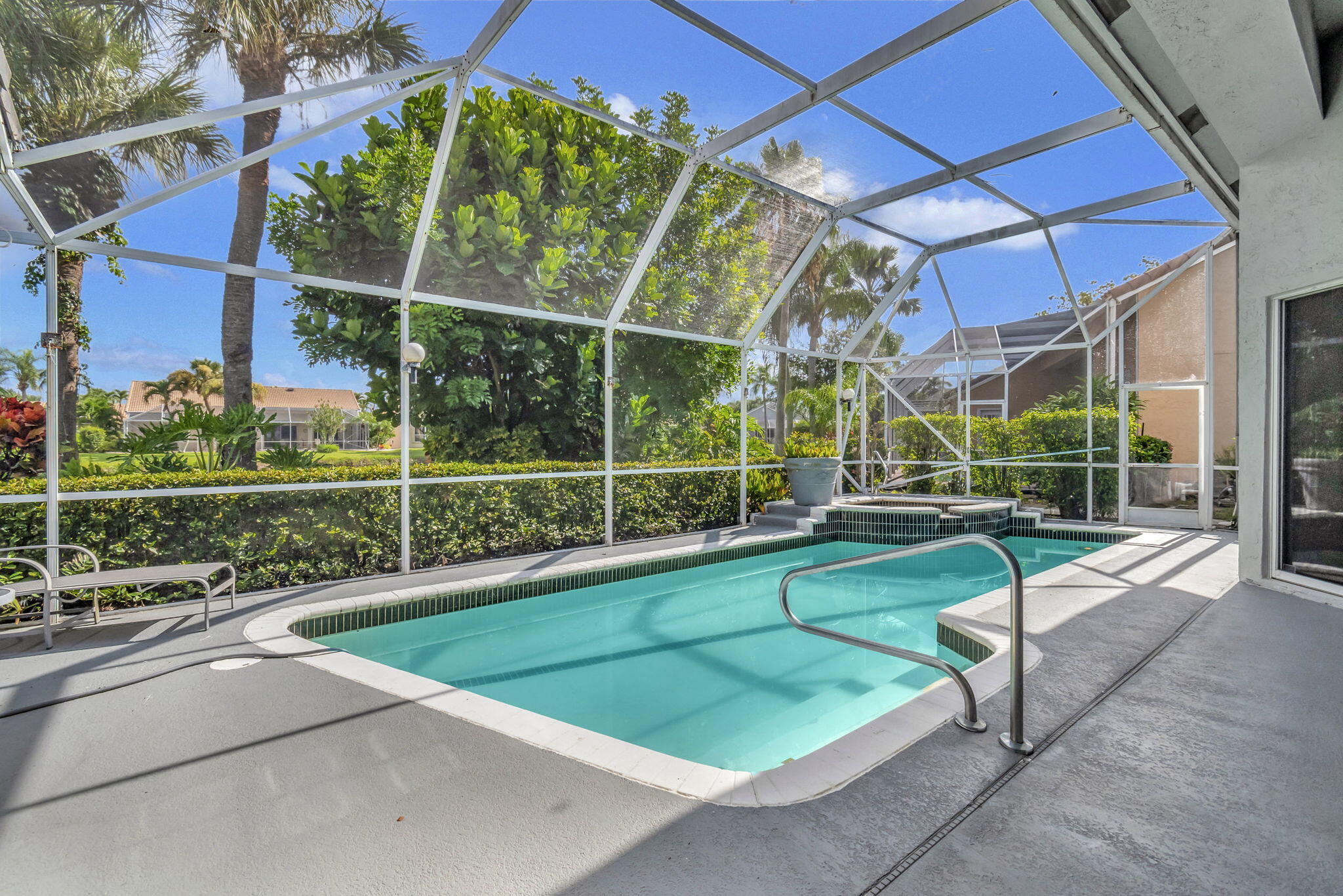 ABERDEEN ESTATES - Residential