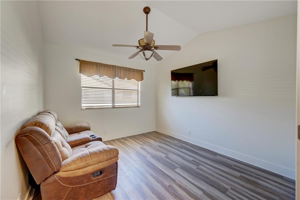 Pine Ridge 112-37 B - Residential