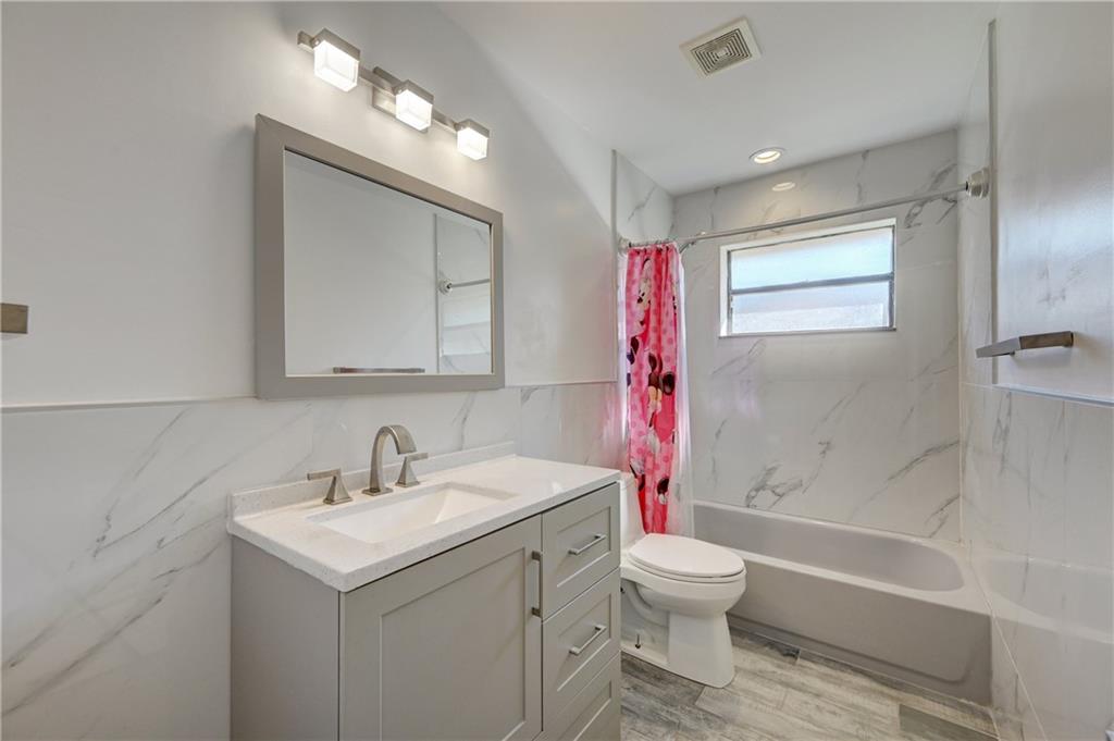 Pine Ridge 112-37 B - Residential