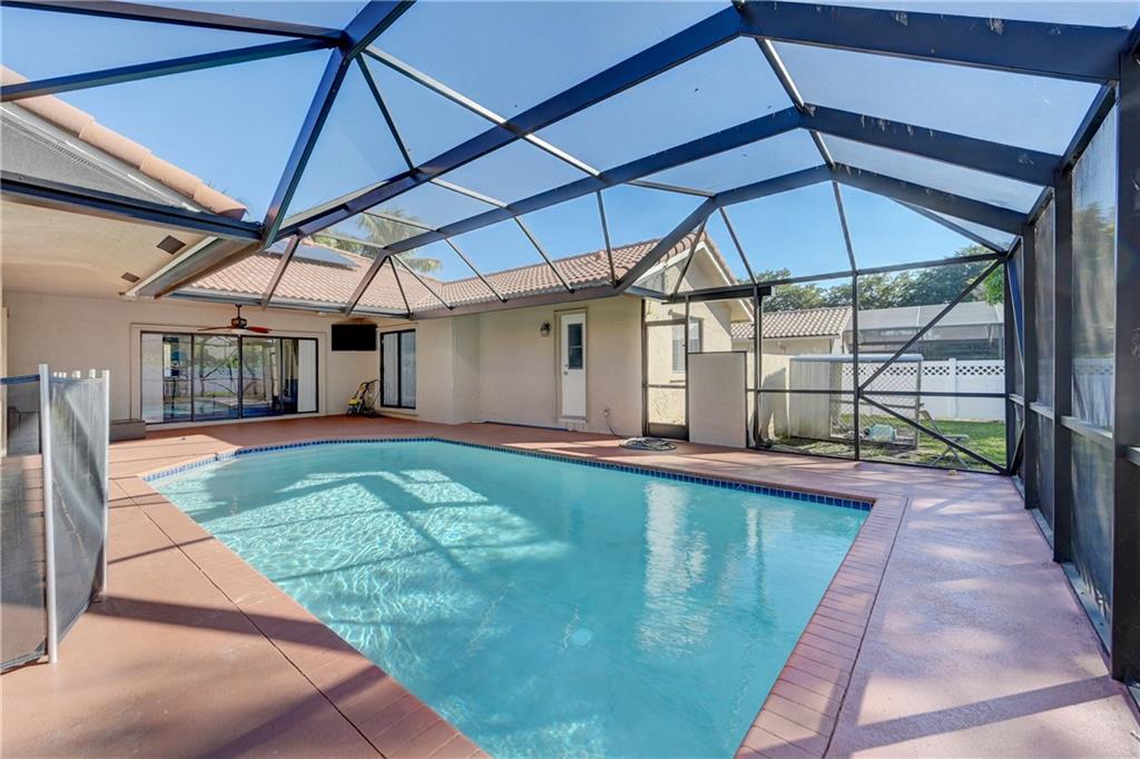 Pine Ridge 112-37 B - Residential