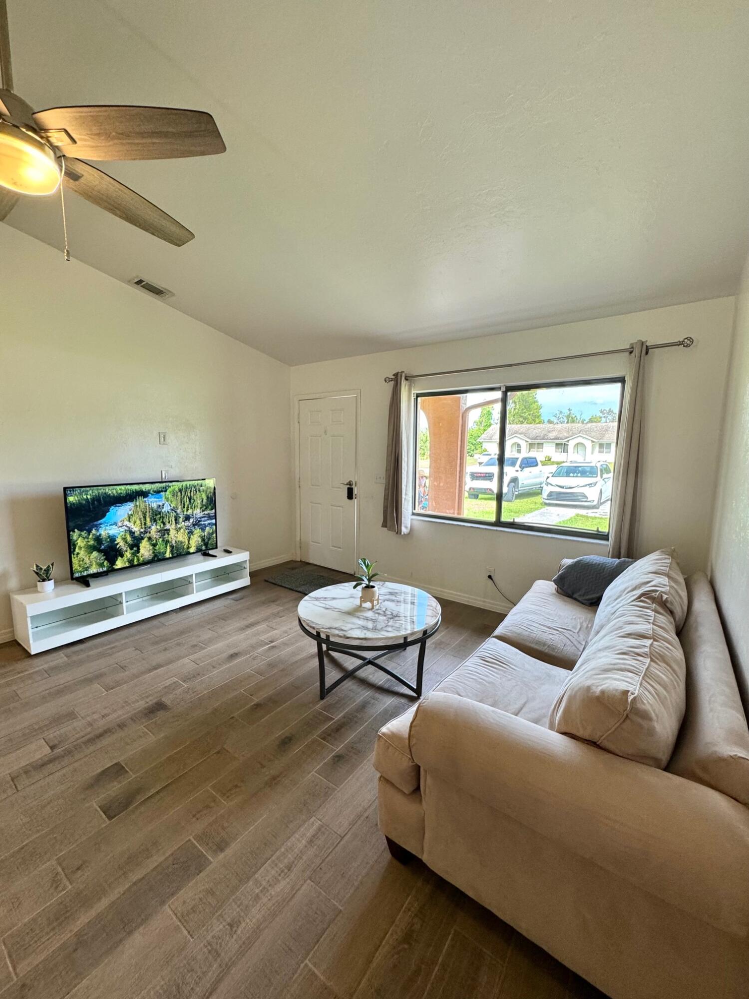 SAN CARLOS PARK - Residential Lease