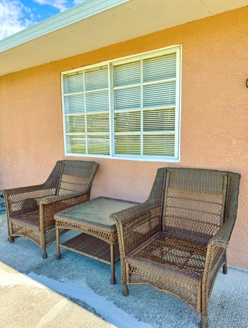 SAN CARLOS PARK - Residential Lease