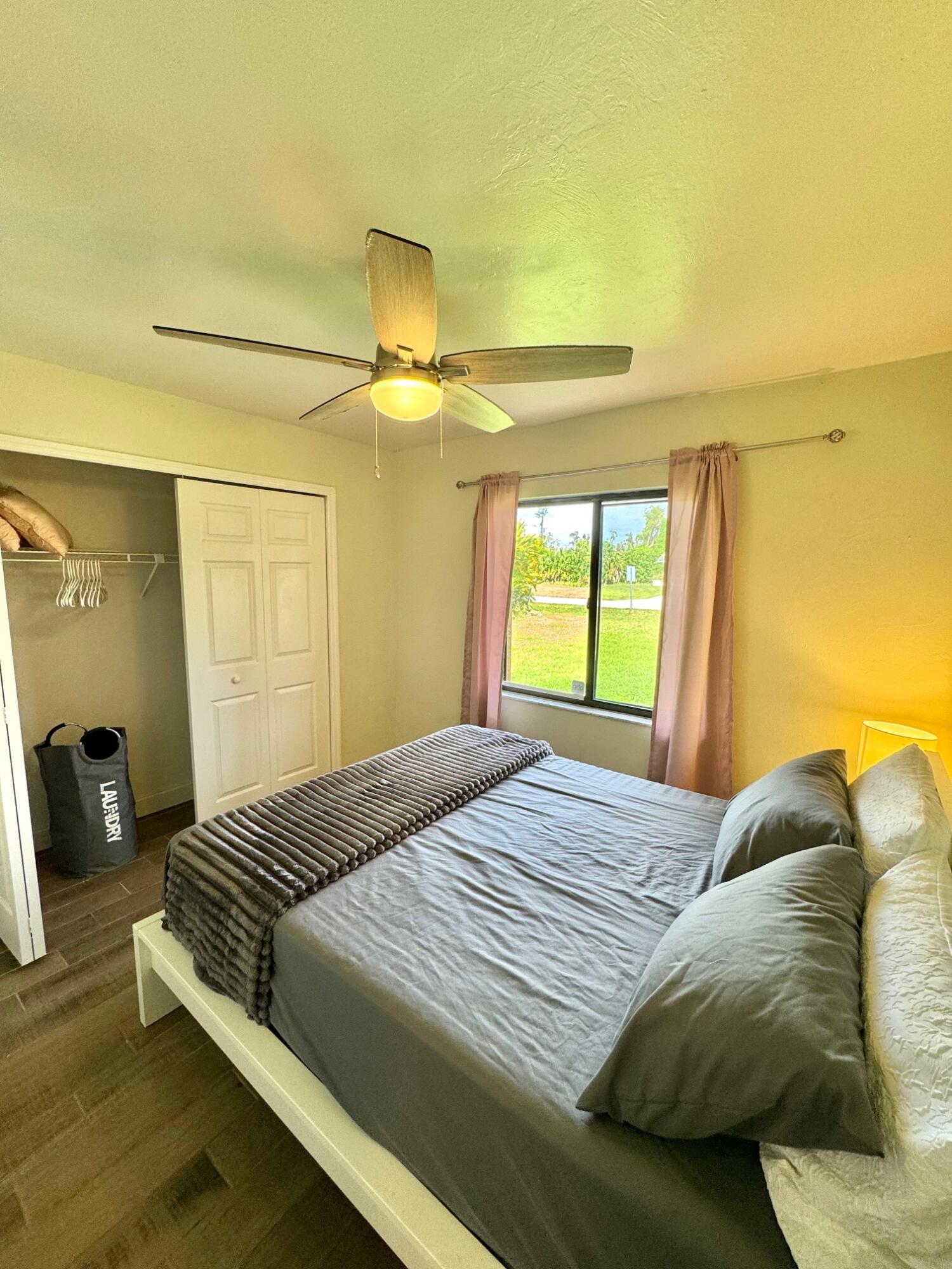 SAN CARLOS PARK - Residential Lease