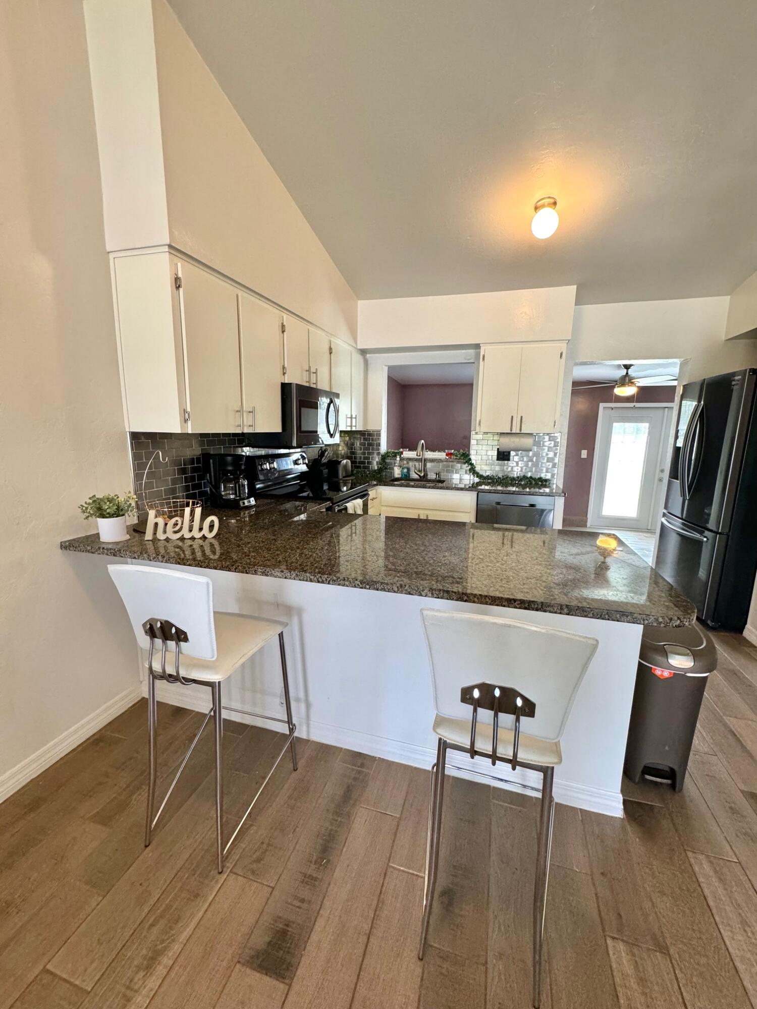 SAN CARLOS PARK - Residential Lease