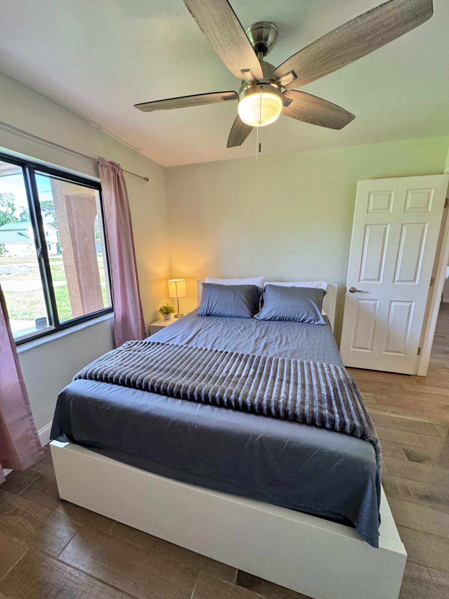 SAN CARLOS PARK - Residential Lease