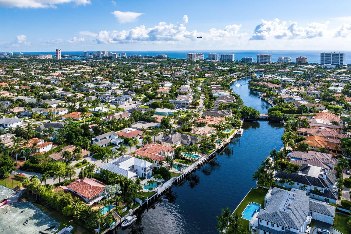 ROYAL PALM YACHT & COUNTRY CLUB - Residential