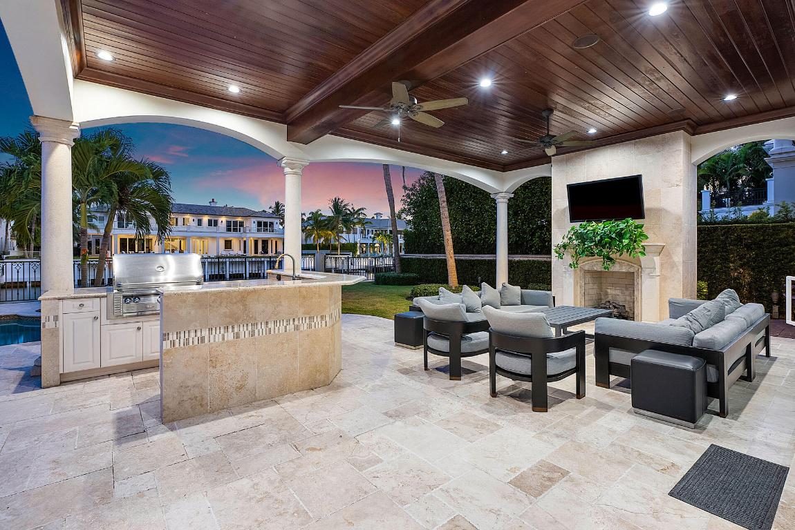 ROYAL PALM YACHT & COUNTRY CLUB - Residential