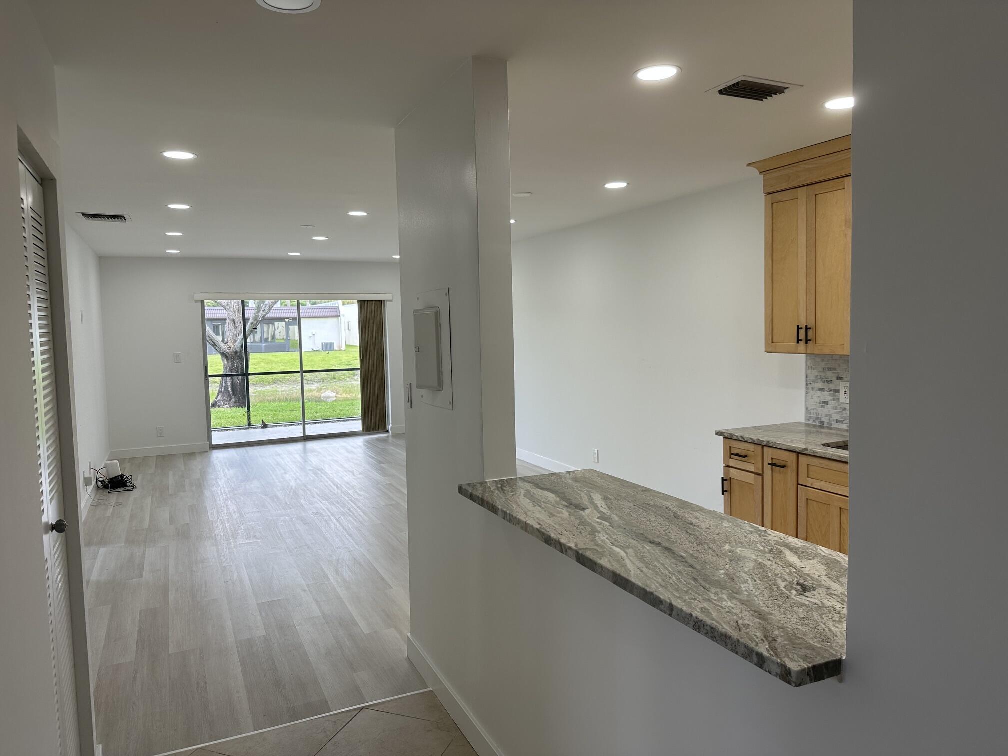 GOLDEN LAKES VILLAGE CONDO H - Residential