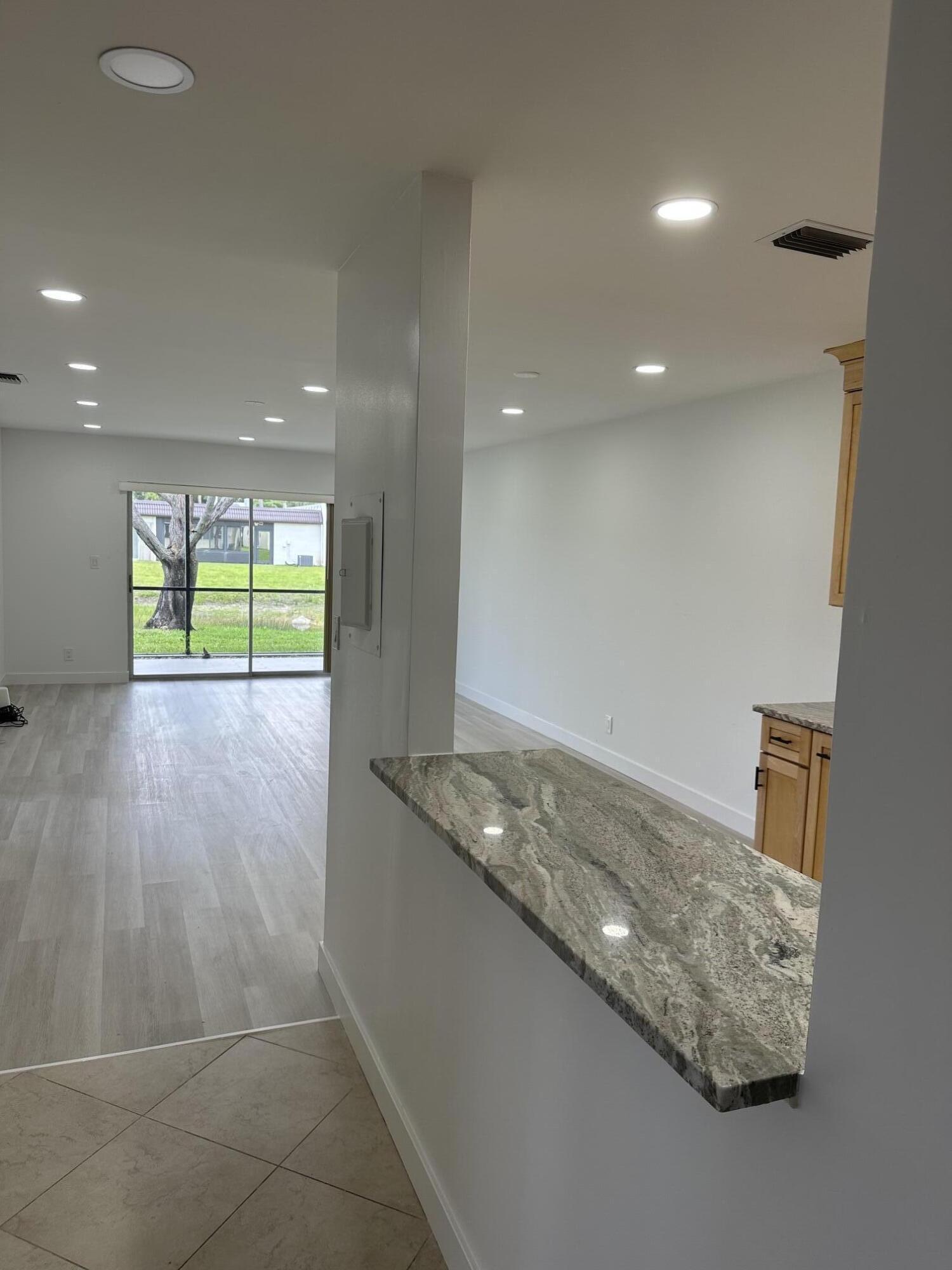 GOLDEN LAKES VILLAGE CONDO H - Residential