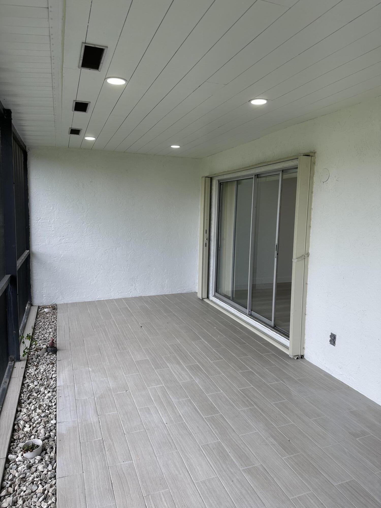 GOLDEN LAKES VILLAGE CONDO H - Residential