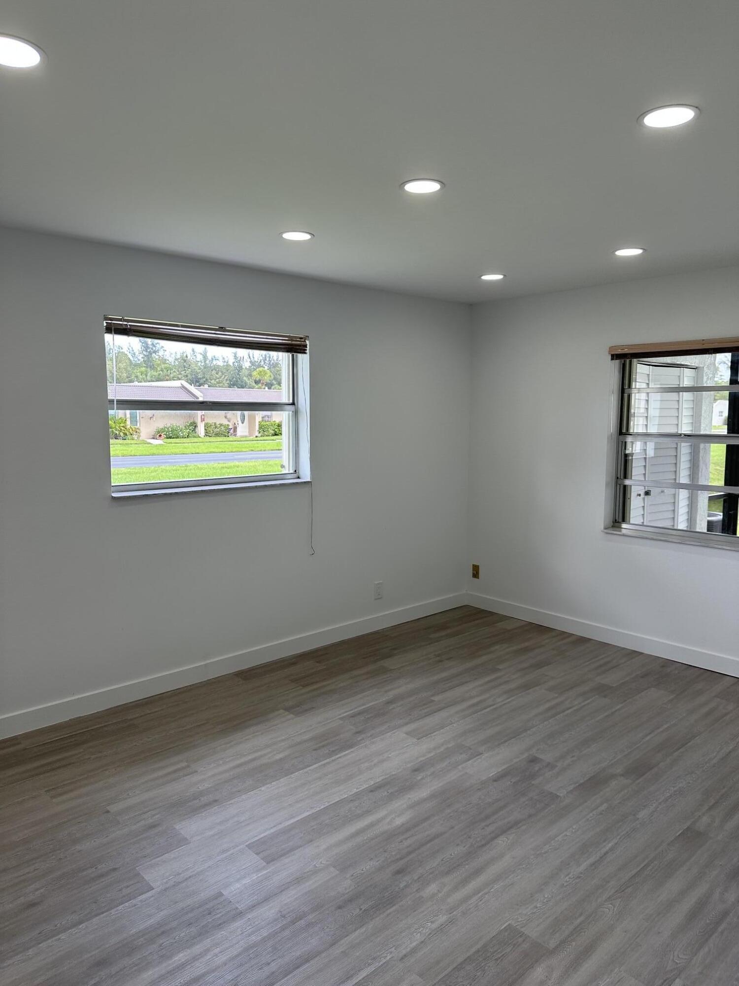 GOLDEN LAKES VILLAGE CONDO H - Residential