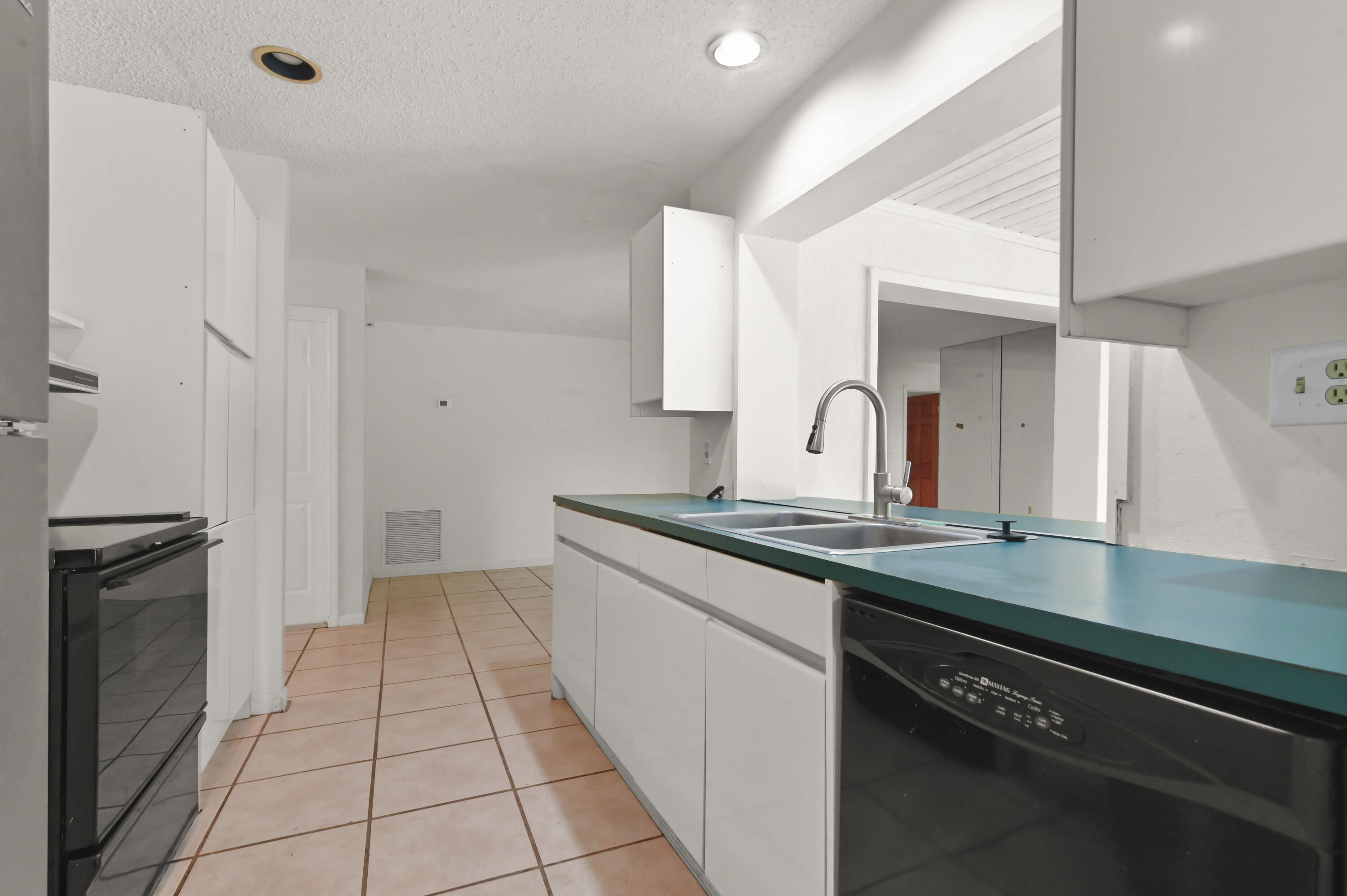 SOUTH SHORE - Residential