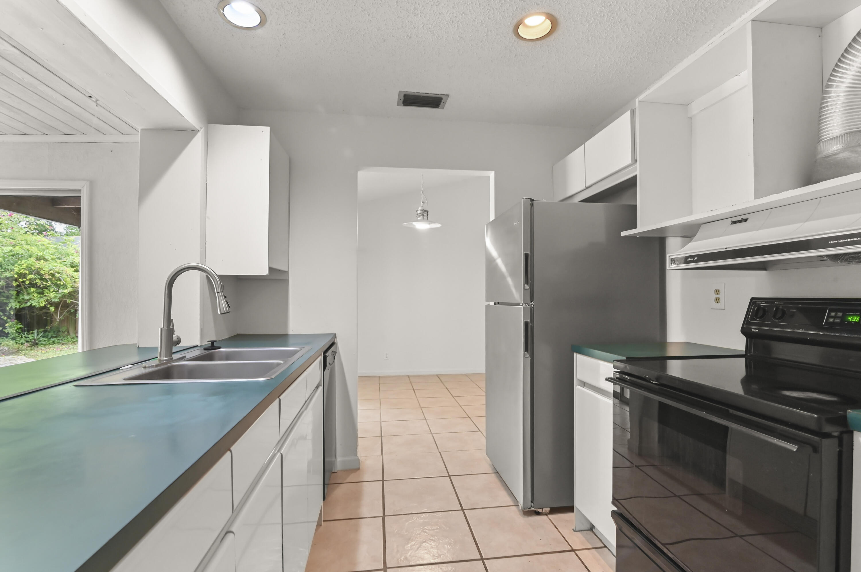 SOUTH SHORE - Residential