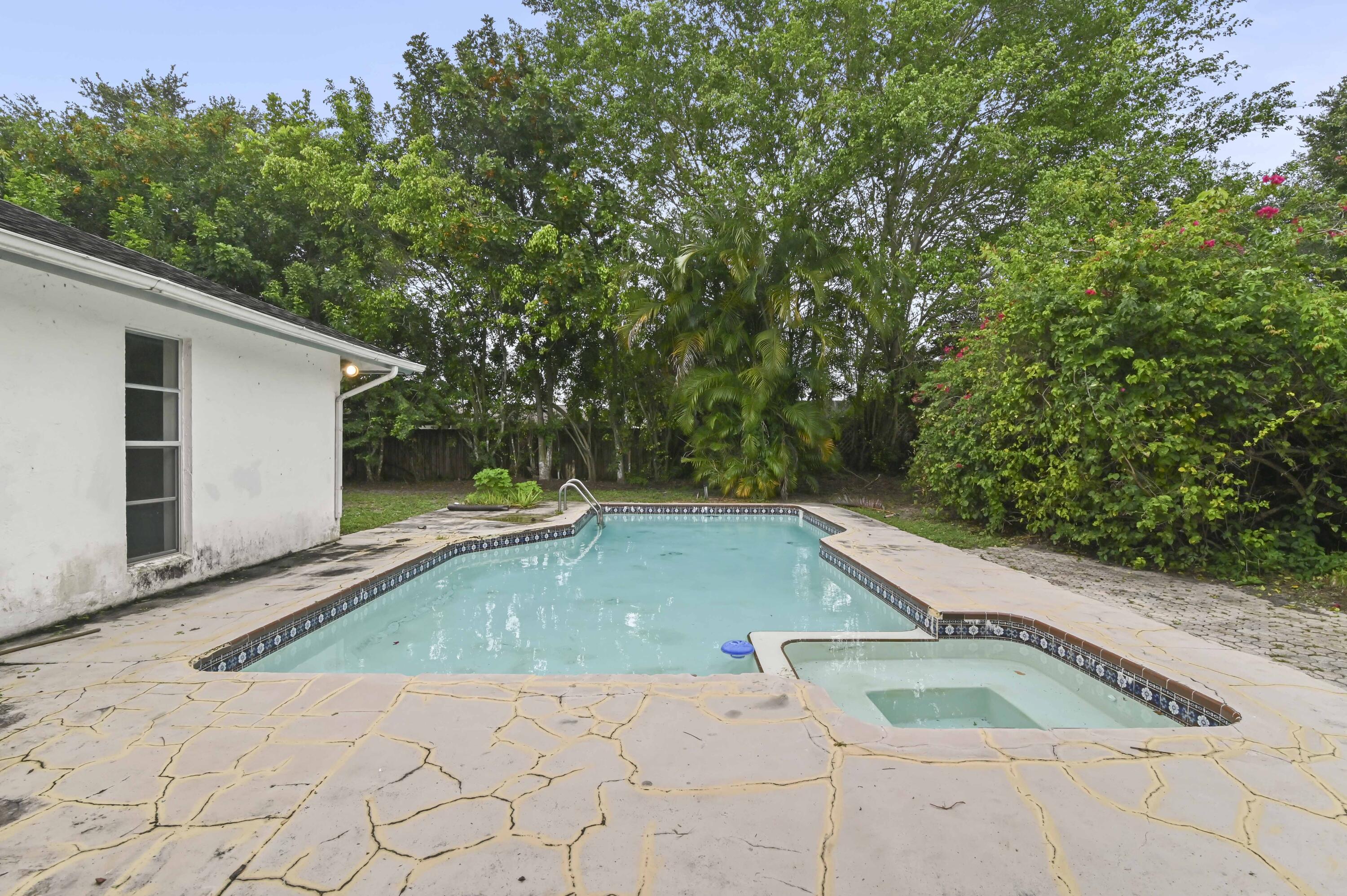 SOUTH SHORE - Residential