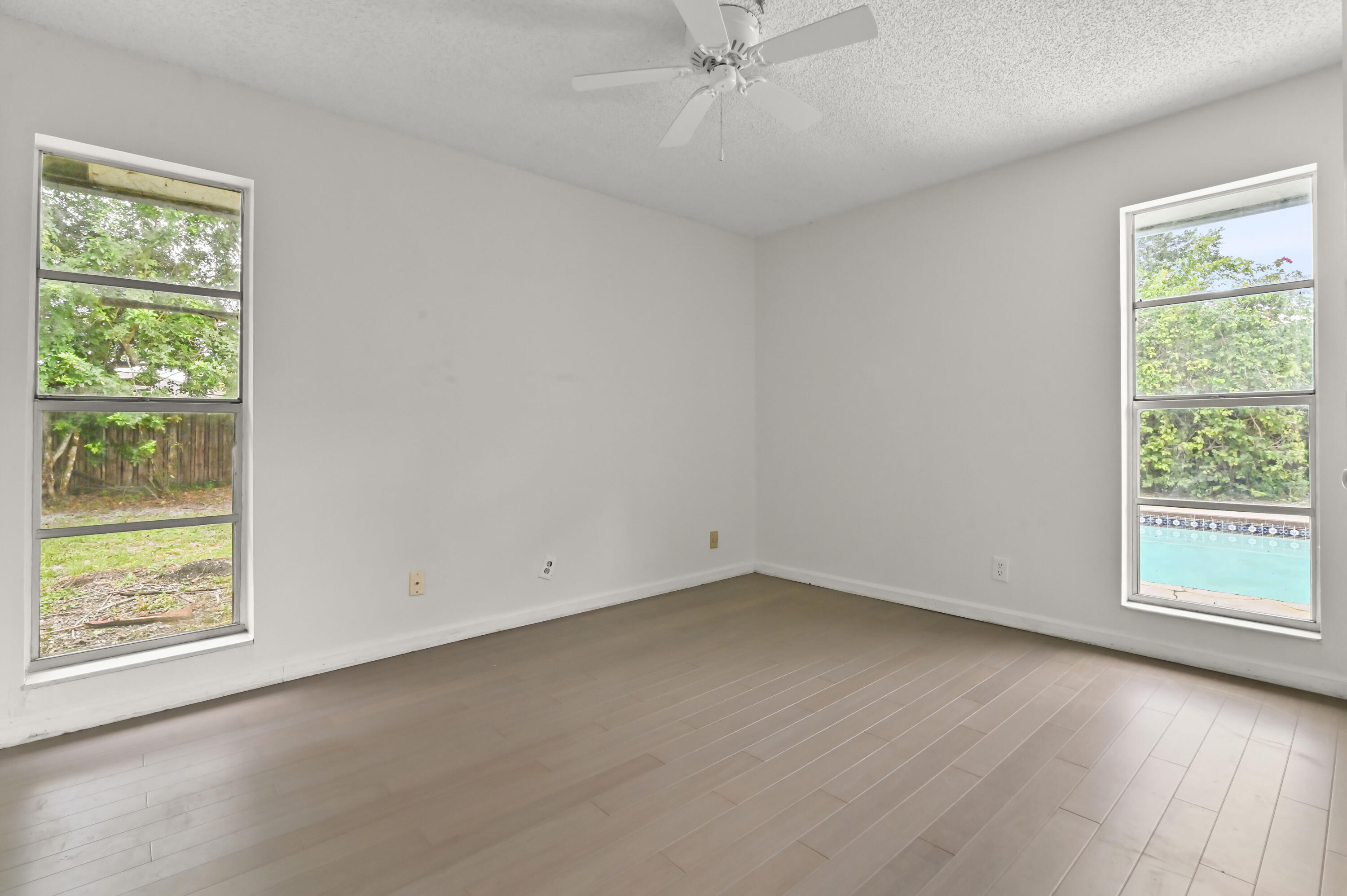 SOUTH SHORE - Residential