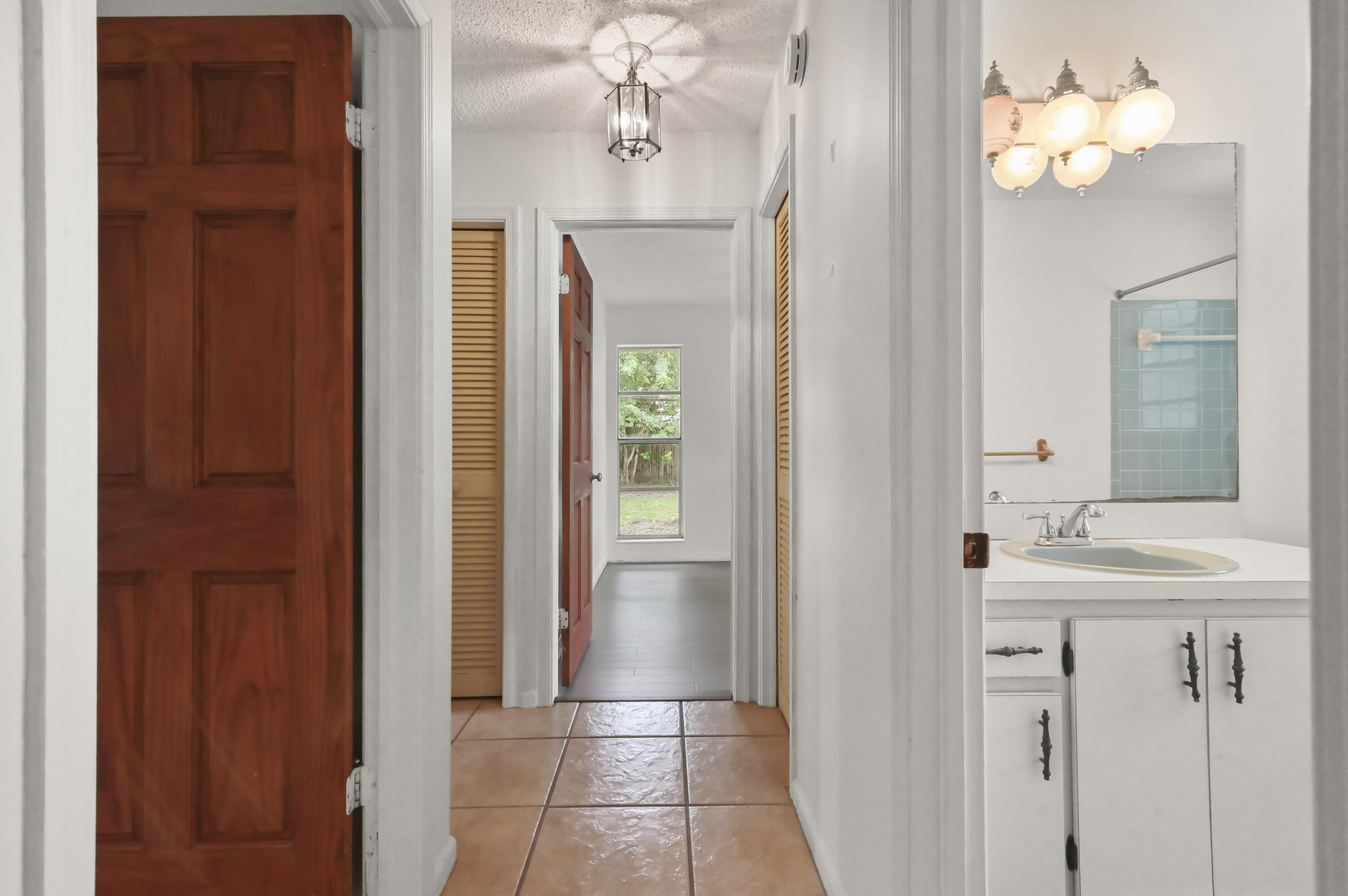 SOUTH SHORE - Residential