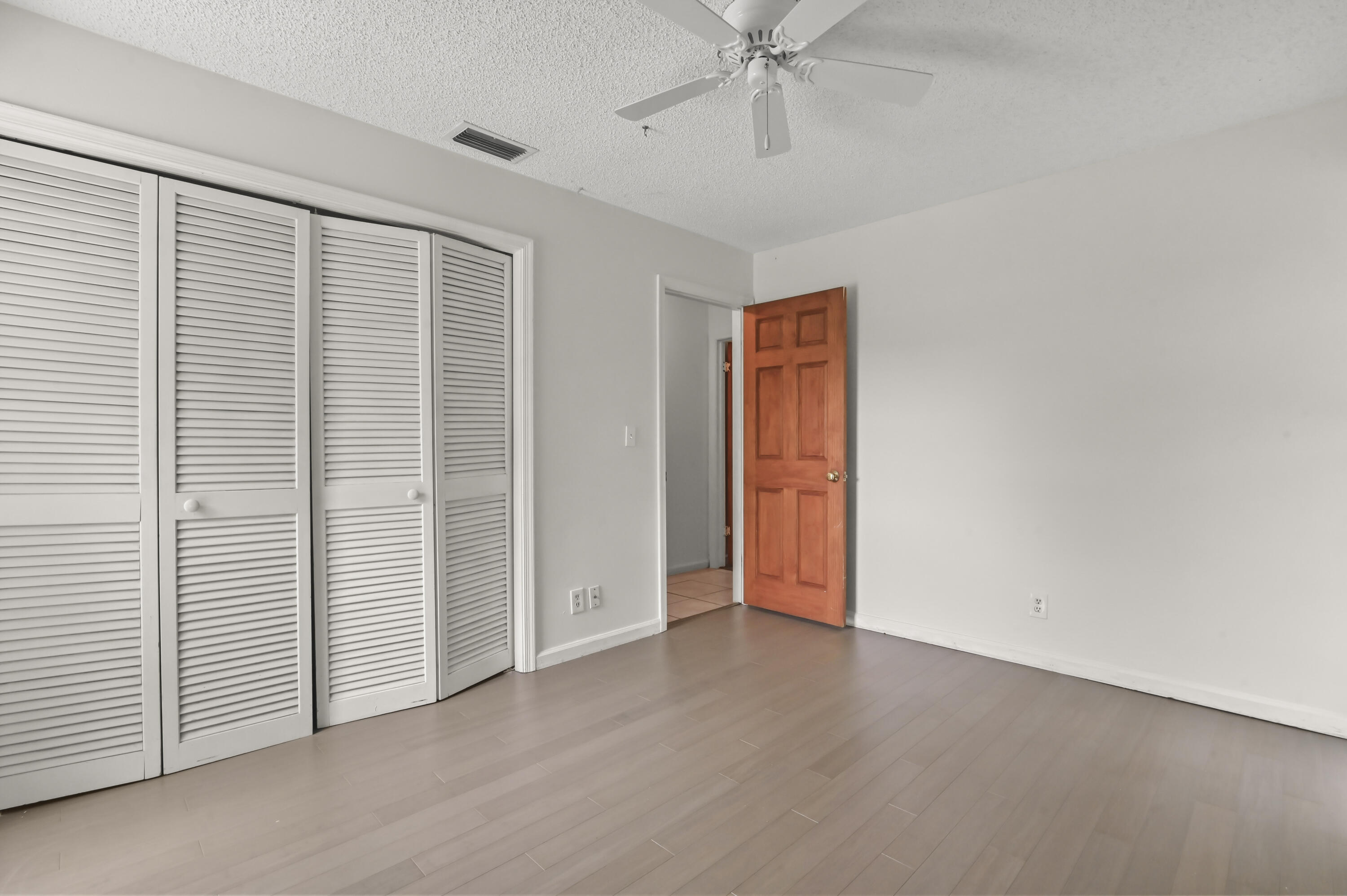 SOUTH SHORE - Residential
